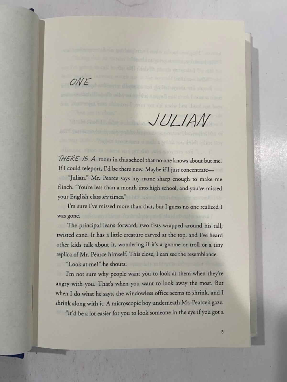 A List of Cages by Robin Roe (2017, Hardcover)
