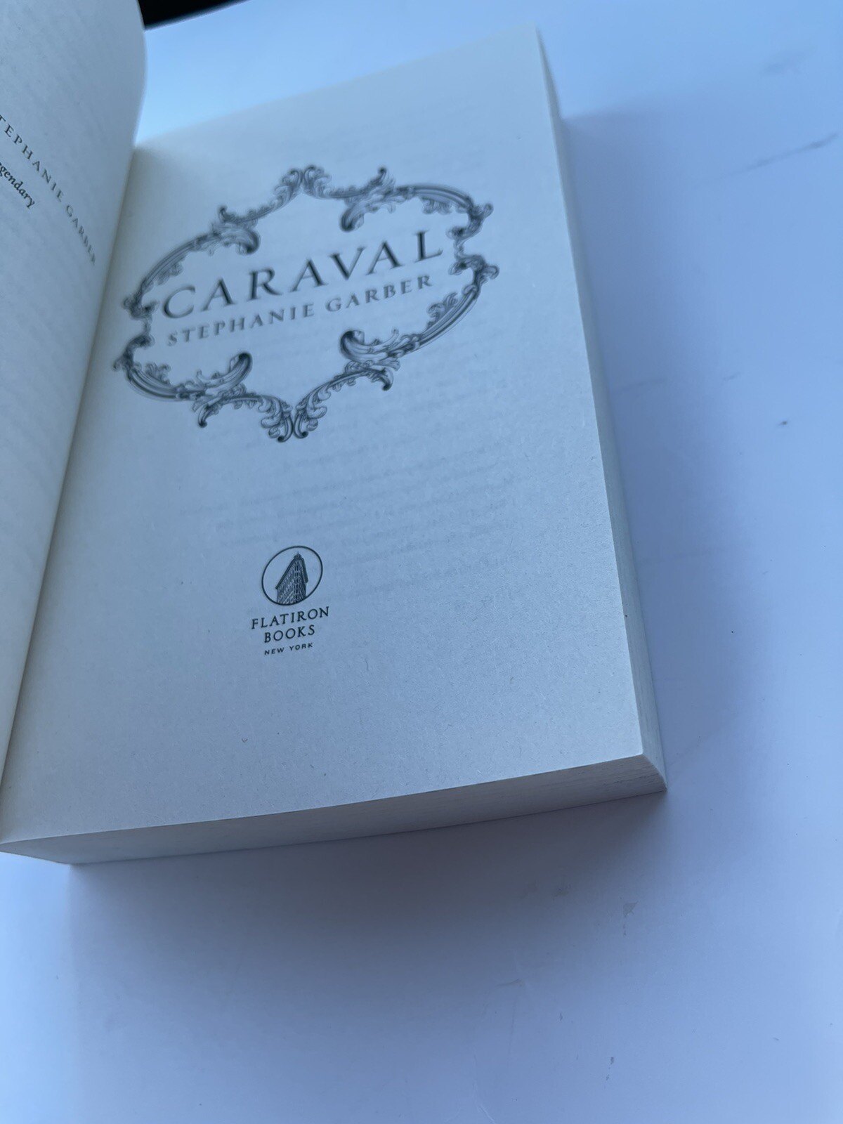 Caraval by Stephanie Garber (2018, Trade Paperback) Free Ship