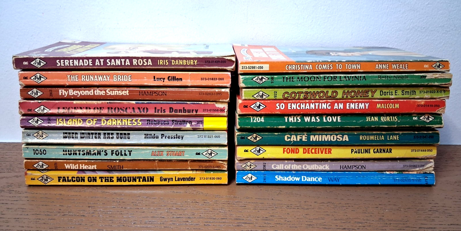 Lot of 18 Vintage Harlequin Romance Books 1960’s 1970’s Red Page Edges