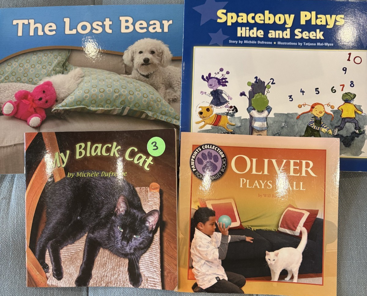 Guided Reading Recovery BELLA PIONEER VALLEY 4 books Kinder 1st Lev 5/D SPACE