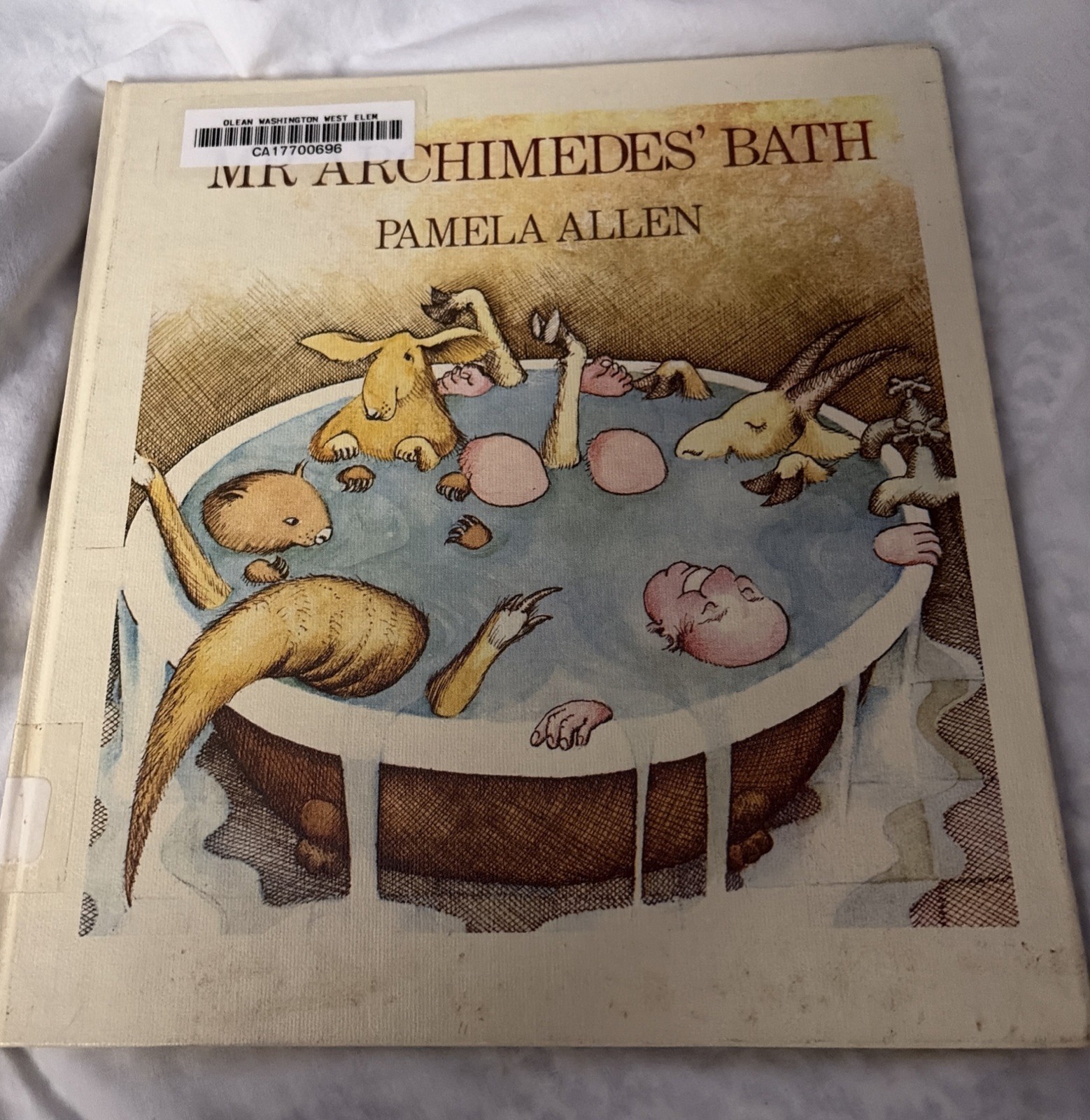 Mr Archimedes’ Bath HC Book Pamela Allen 1996 Ex School Library