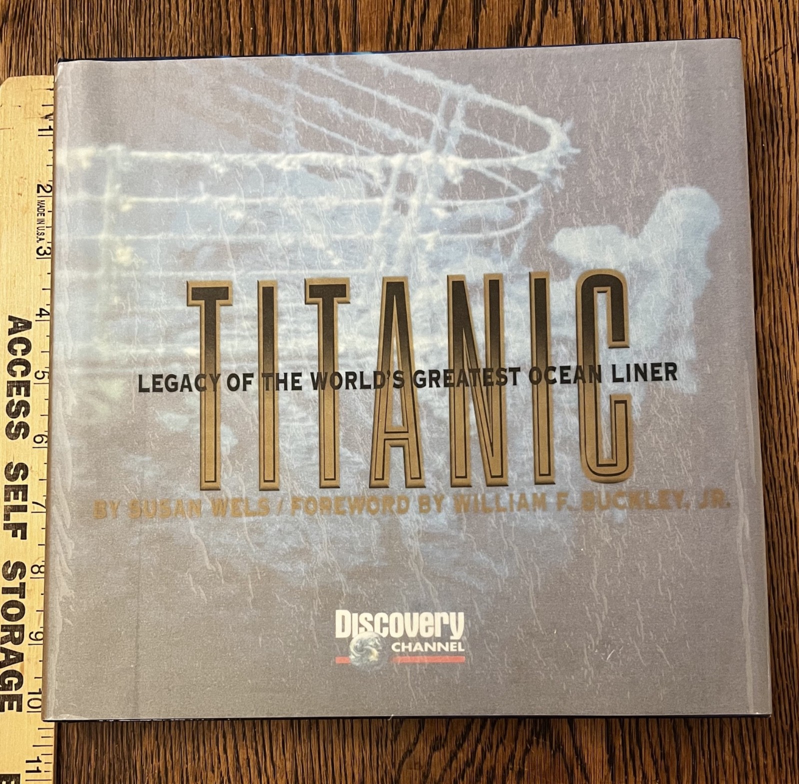 Titanic Legacy of the world’s greatest ocean liner book by Discovery Channel