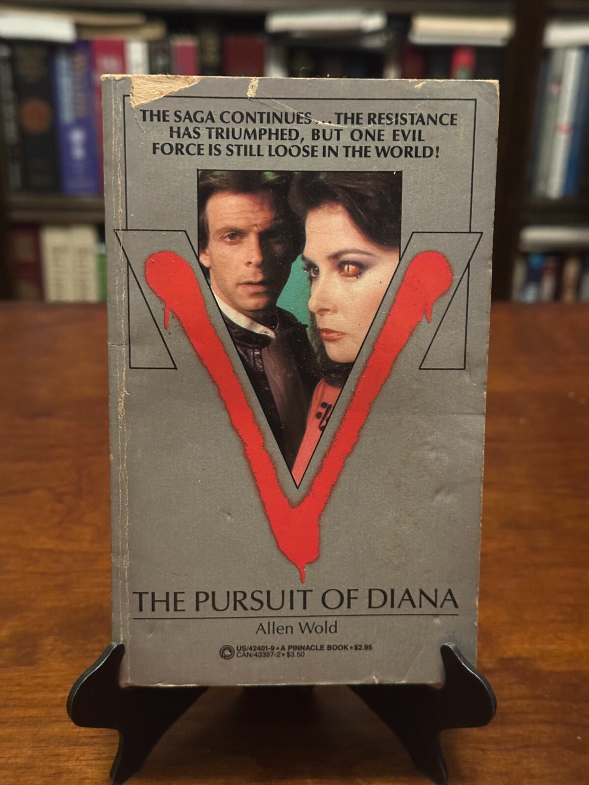 THE PURSUIT OF DIANA by Allen Wold (V Series #3) 1ST EDITION — 1ST PRINTING