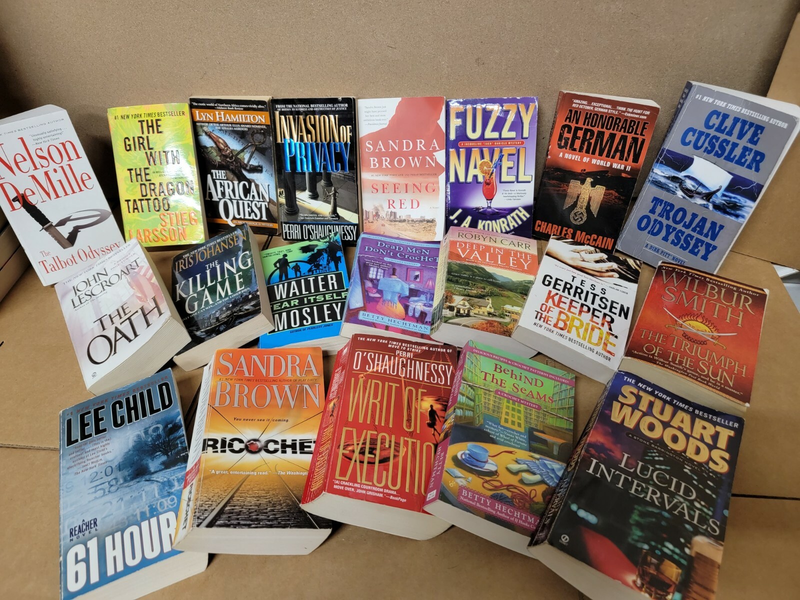 Lot of 20 Mystery Thriller Fiction Paperbacks Popular Author Books MIX UNSORTED