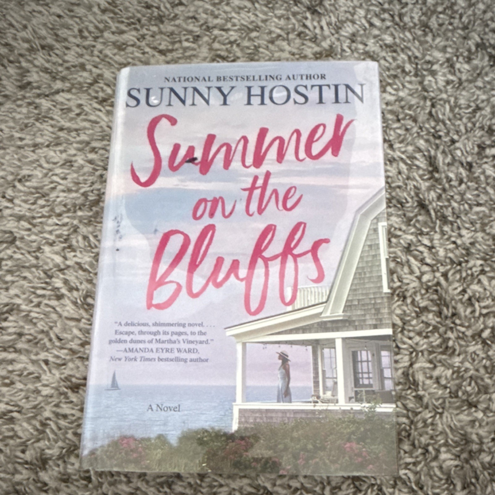 Summer on the Bluffs by Sunny Hostin, Hardcover, English, Fiction, Summer Beach