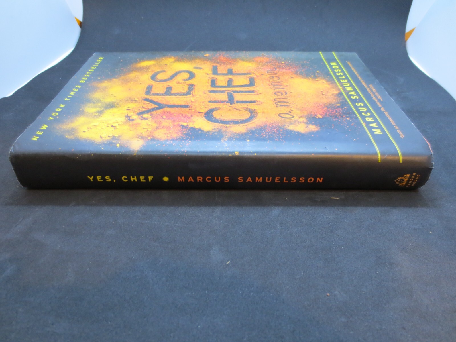 Yes, Chef : A Memoir by Veronica Chambers & Marcus Samuelsson — 2012 HC w/ DJ