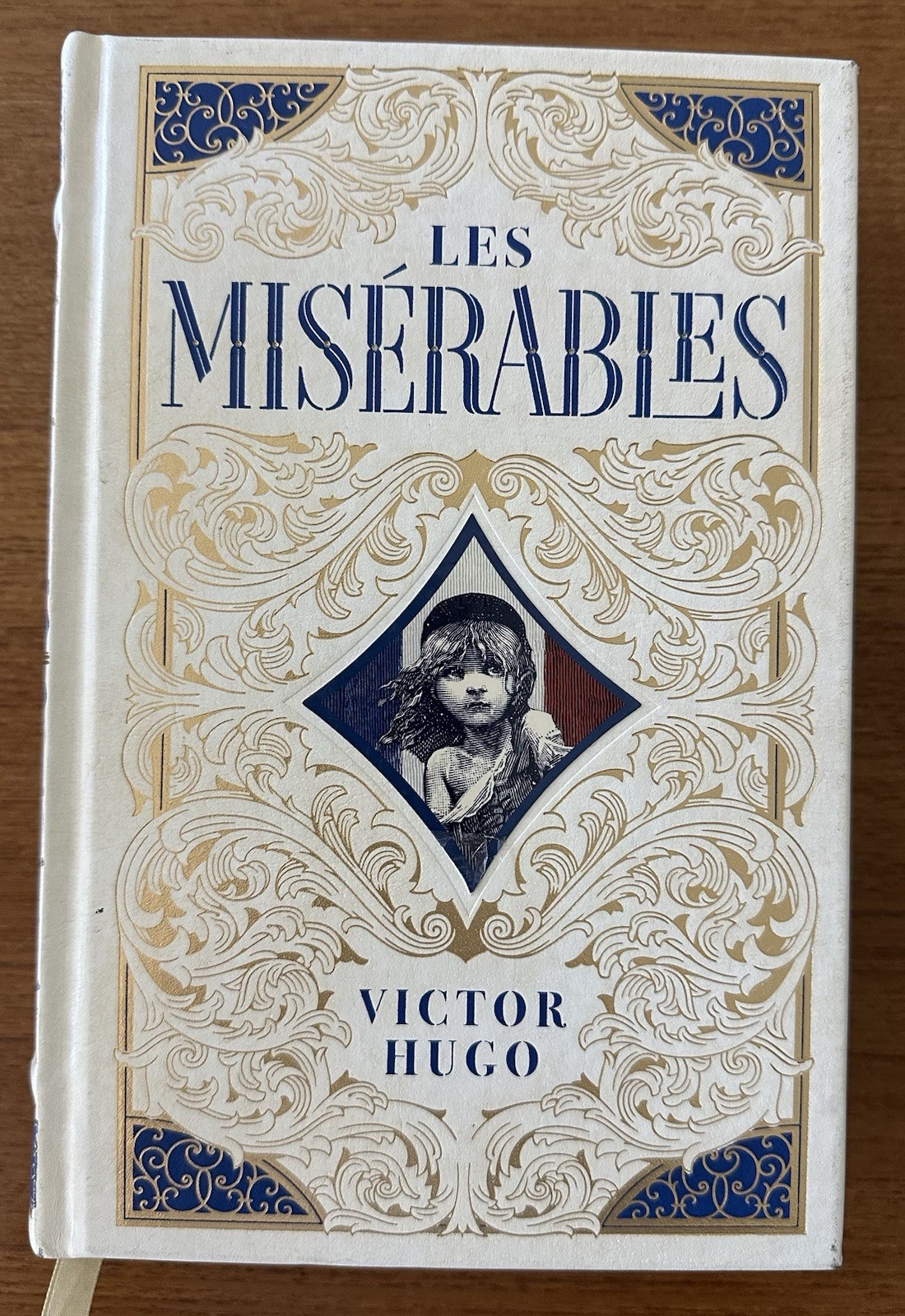 LES MISERABLES, Victor Hugo, 2017 Hardcover Edition