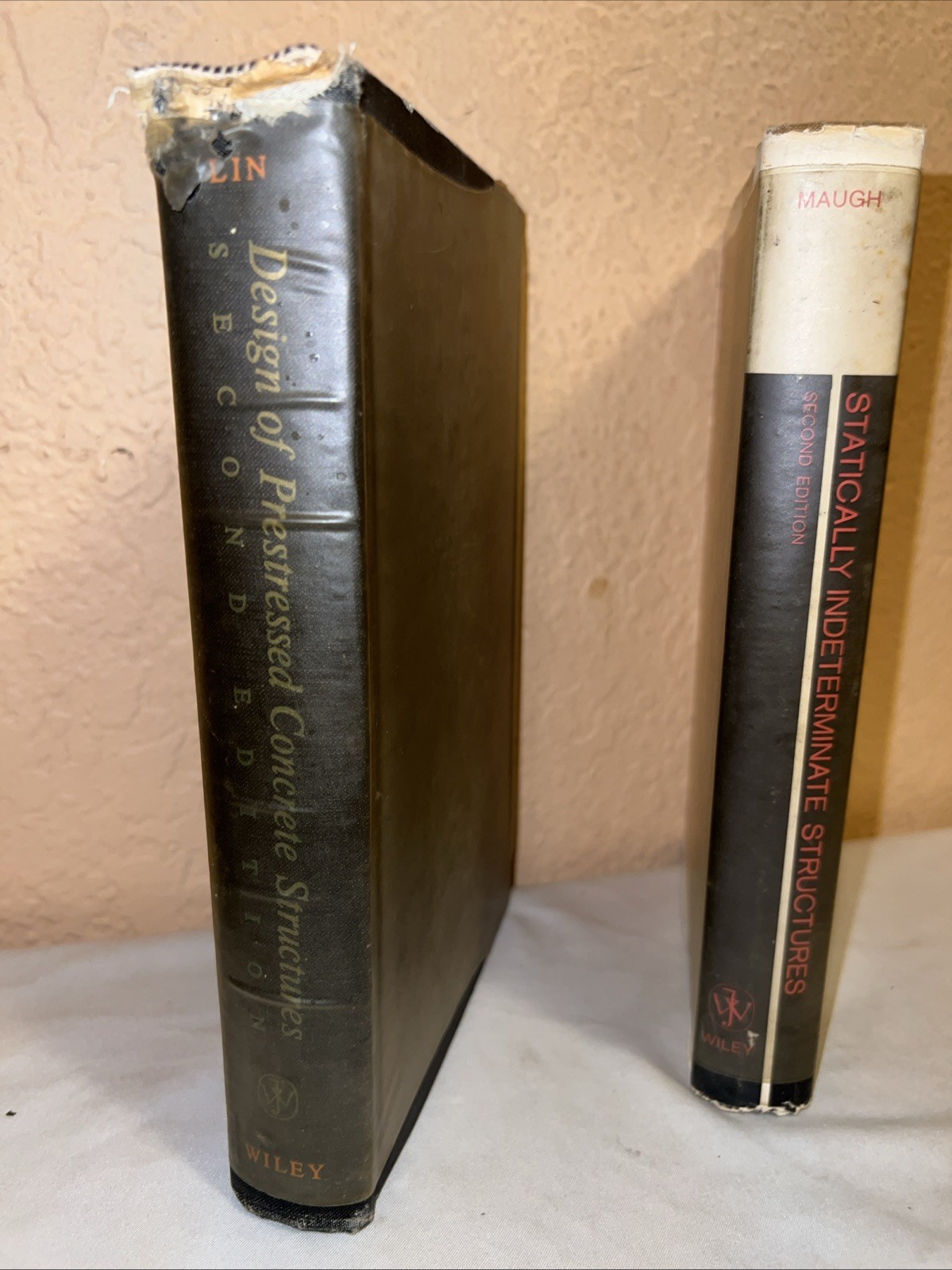 Lot Of 2 John Wiley & Sons Books: Statically Intermediate Structures & Concrete