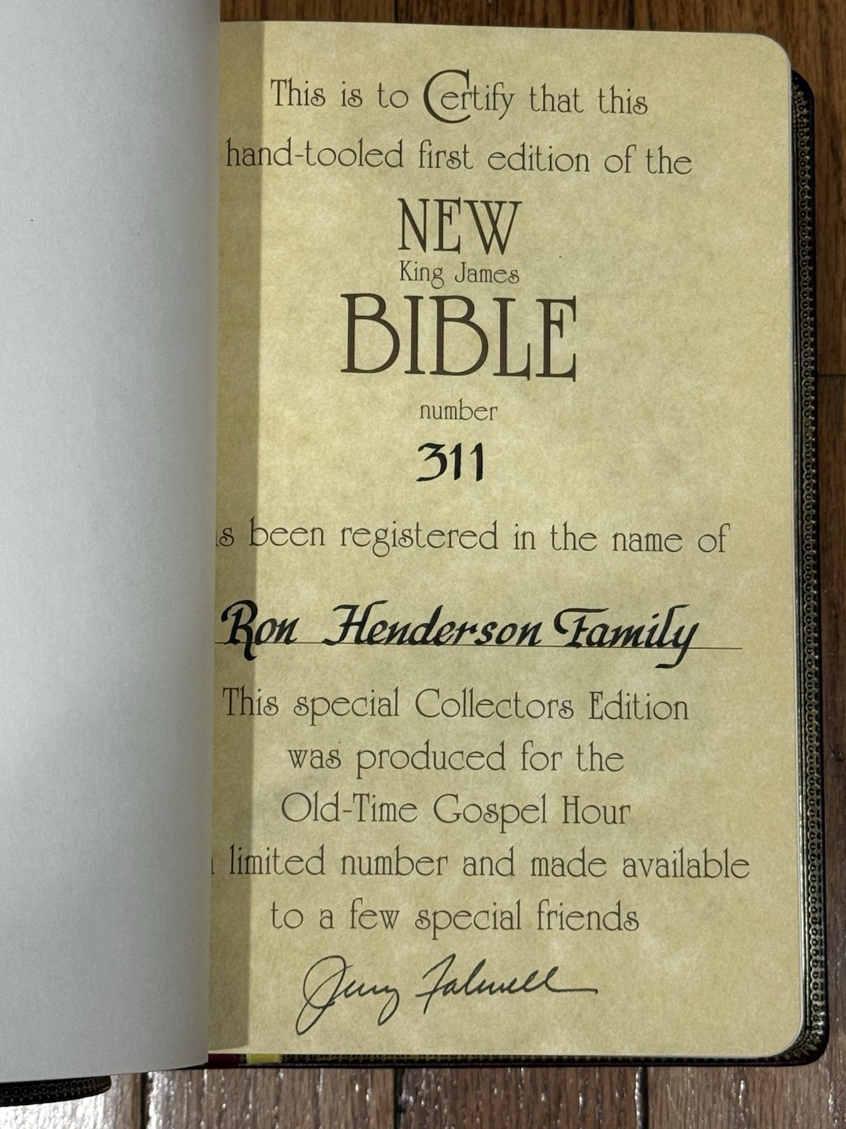 Holy Bible: 1611 Collectors Edition (King James, New King James) Leather Bound
