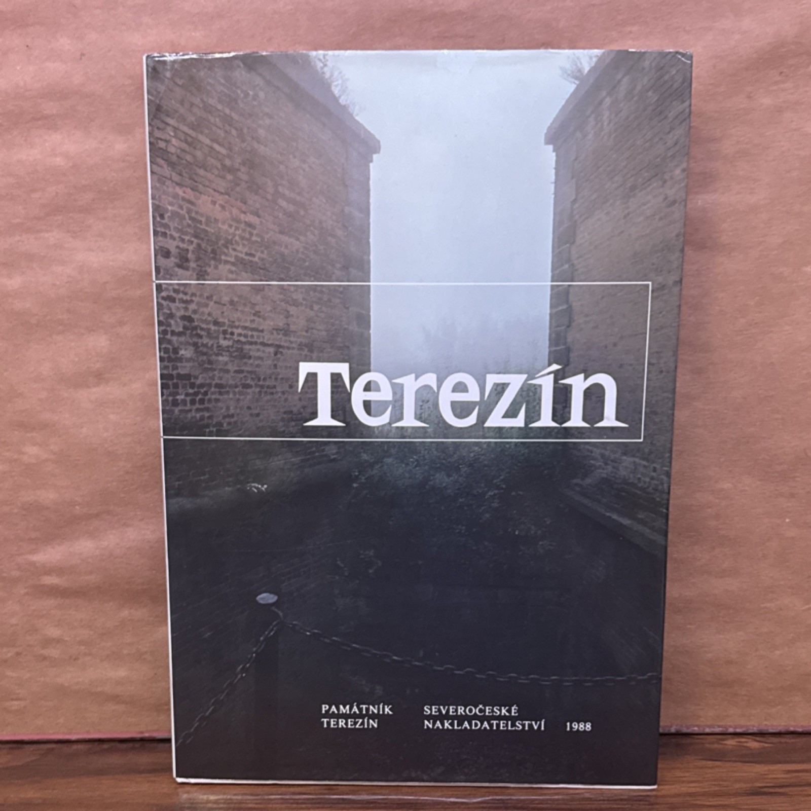 Terezín — Památník Terezín 1st Ed 1988 Illustrated Czech/Ger/Rus WWII Holocaust