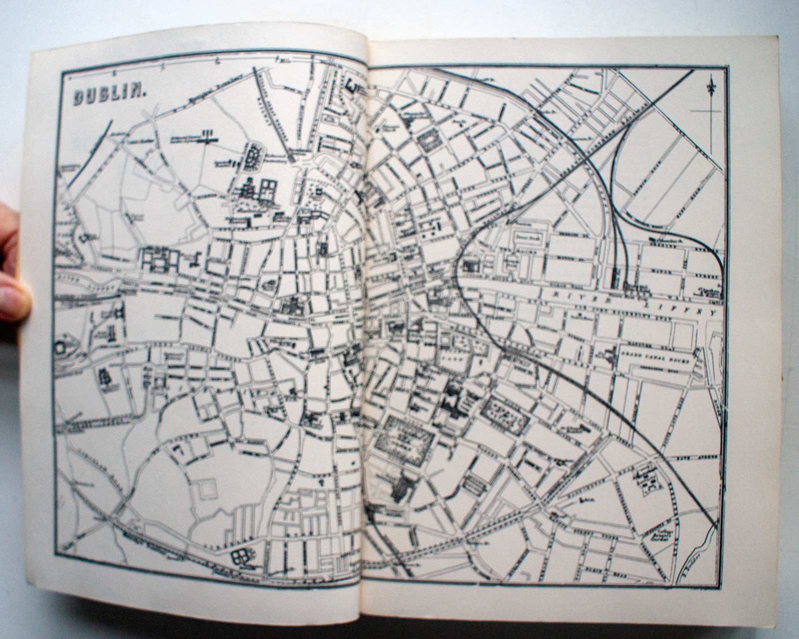 NOTES FOR JOYCE, Gifford, Seidman, JAMES JOYCE, Ellmann, ULYSSES + 2 [479]
