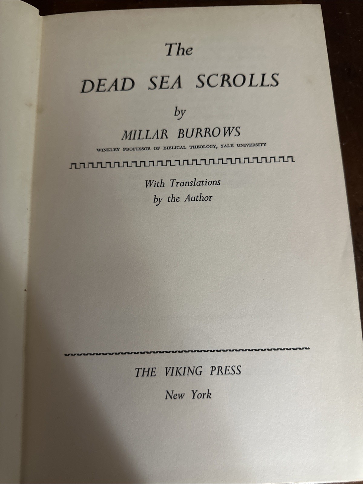 Millar Burrows THE DEAD SEA SCROLLS w/Translations 1960 13th printing- HC