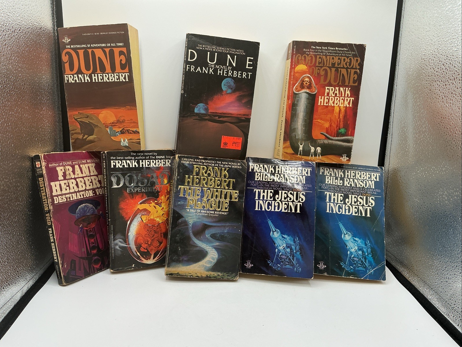 FRANK HERBERT LOT Of 8 — Science Fiction Paperbacks Dune