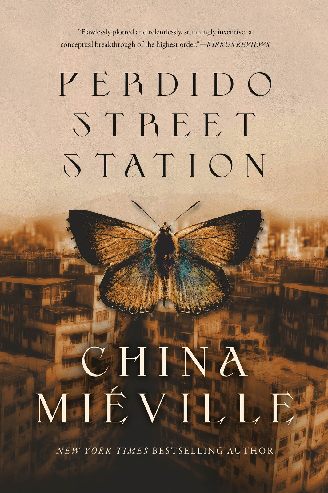 Perdido Street Station (Bas-Lag) by Miéville, China [Paperback]