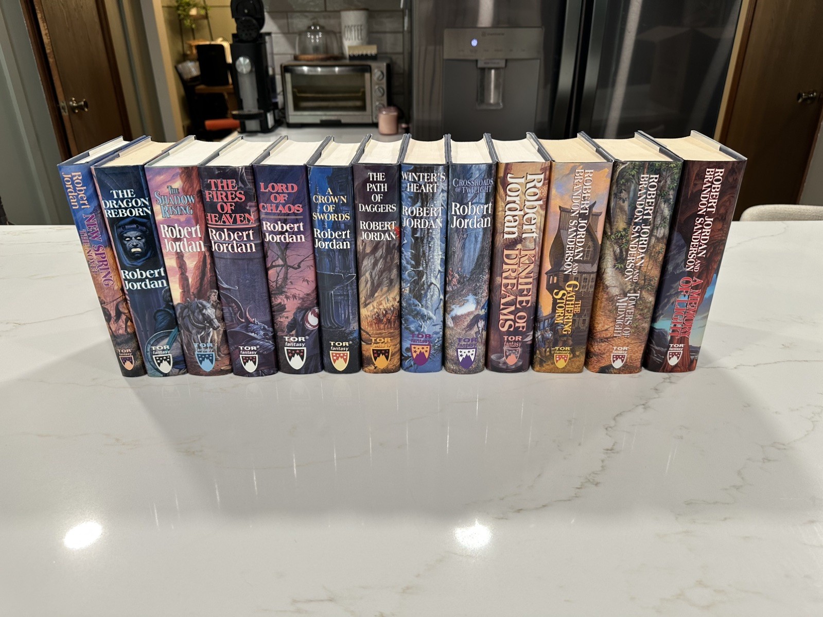Robert Jordan THE WHEEL OF TIME HCDJ incomplete set — missing books 1 and 2