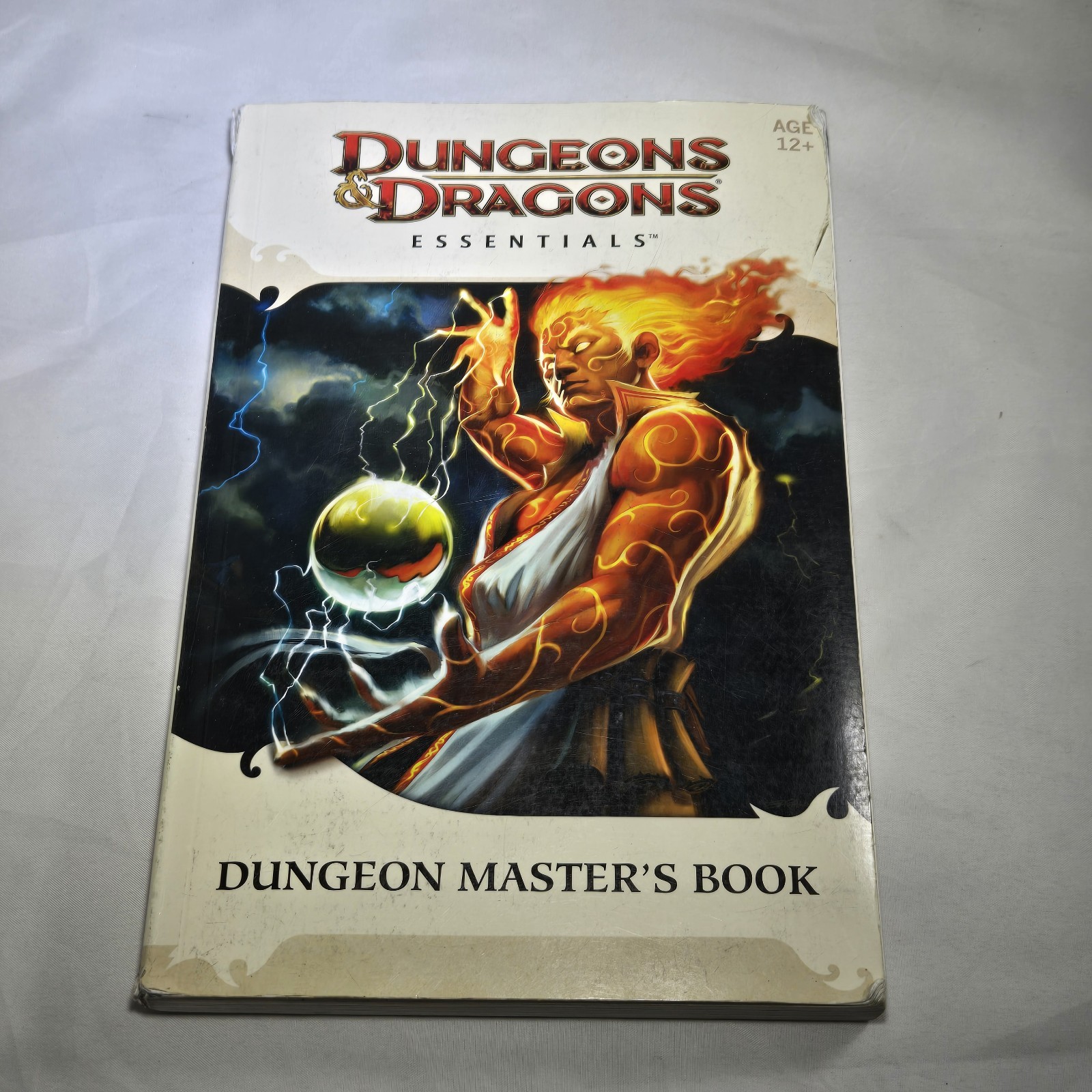 Dungeon Master’s Kit (Dungeons & Dragons Essentials) *Missing Tokens*