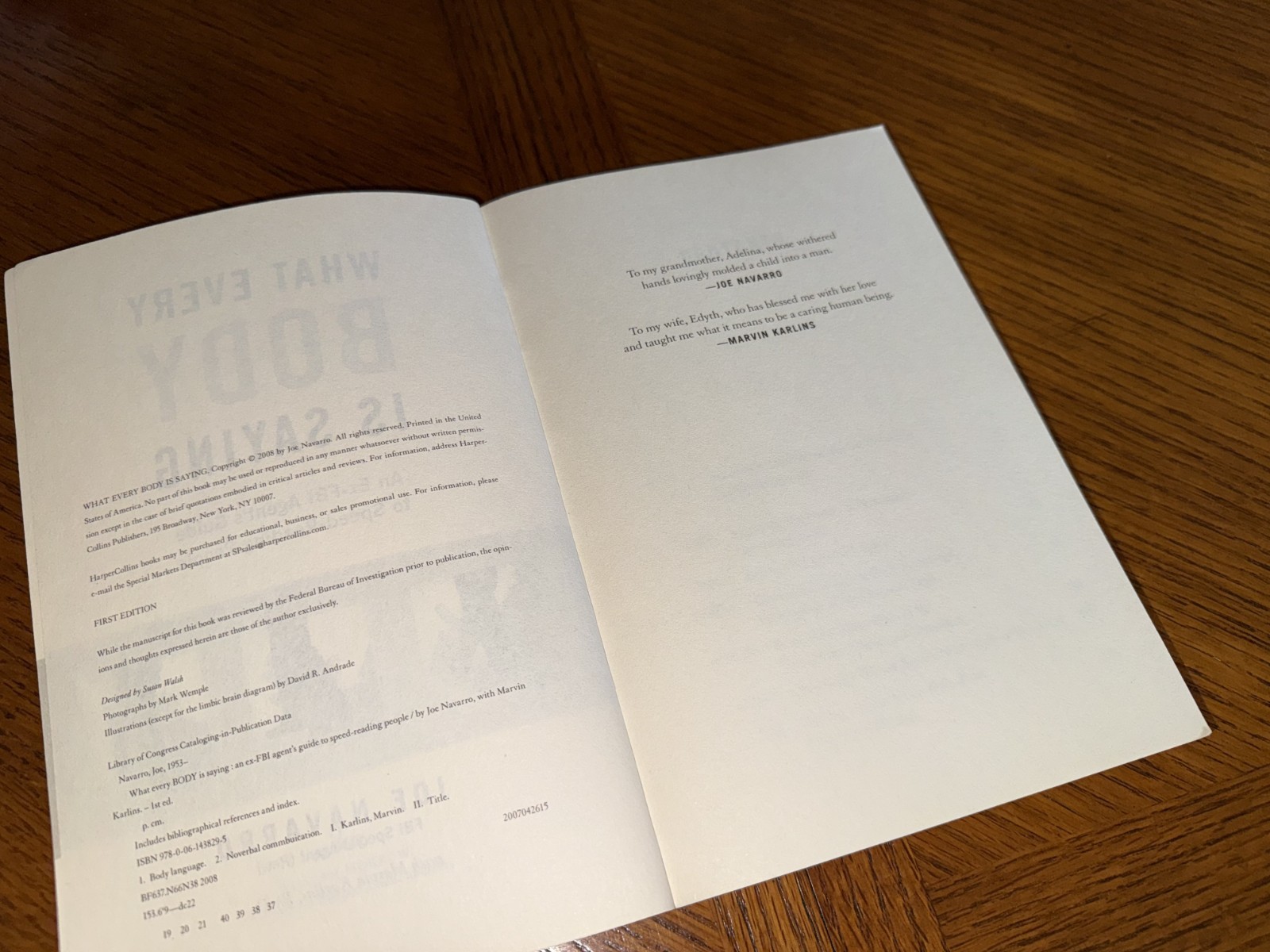 What Every BODY Is Saying : An Ex-FBI Agent’s Guide to Speed-Reading People…