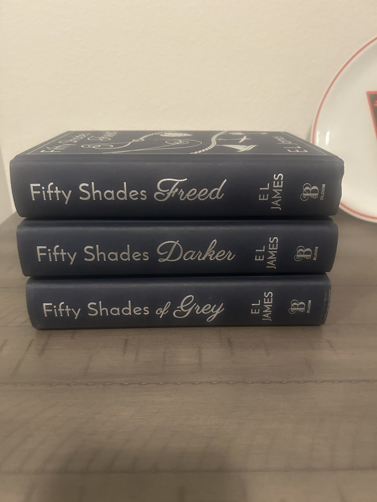 Fifty Shades of Grey 10th Anniversary Edition Trilogy SIGNED by E. L. James 1st