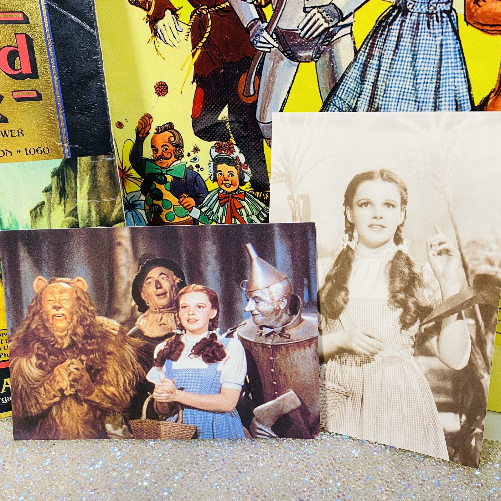 Lot Of Making of the Wizard of Oz Paper Book 2 Post Cards 2 Greeting Cards 1 Bag