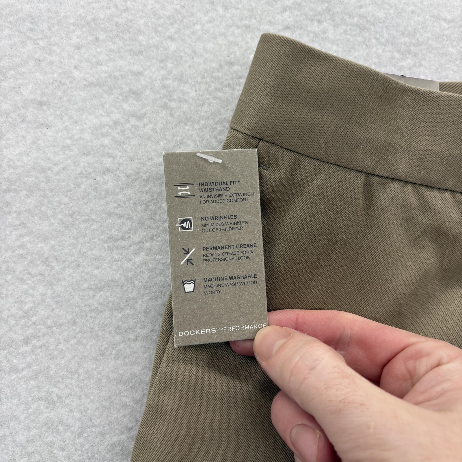 Dockers Signature Khaki Chino Pants Mens 38×30 Tan D3 Classic Fit Flat Front NWT