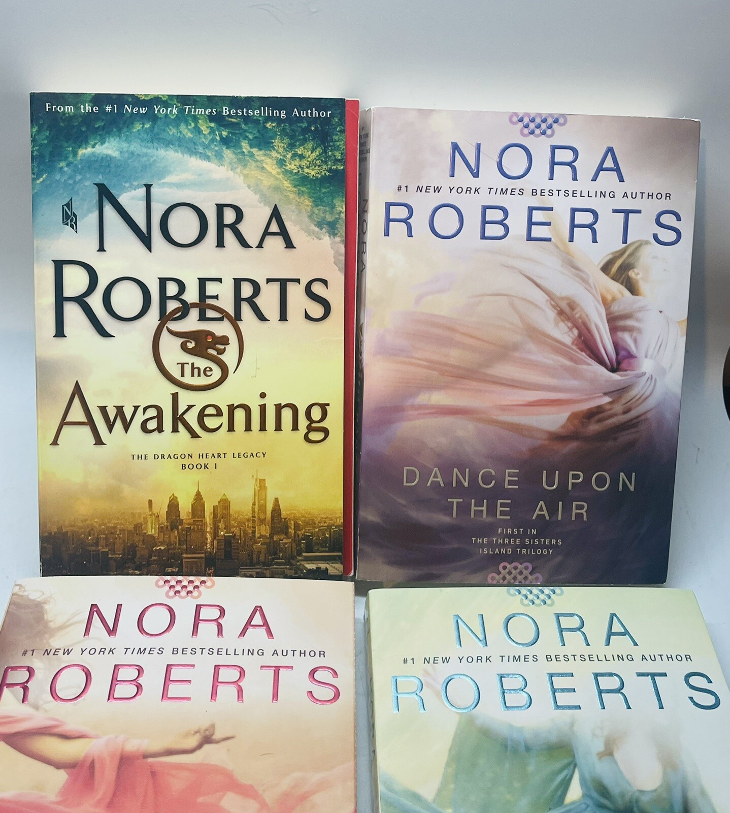 Nora Roberts Book Lot 5 Paperbacks Face The Fire , Heaven And Earth