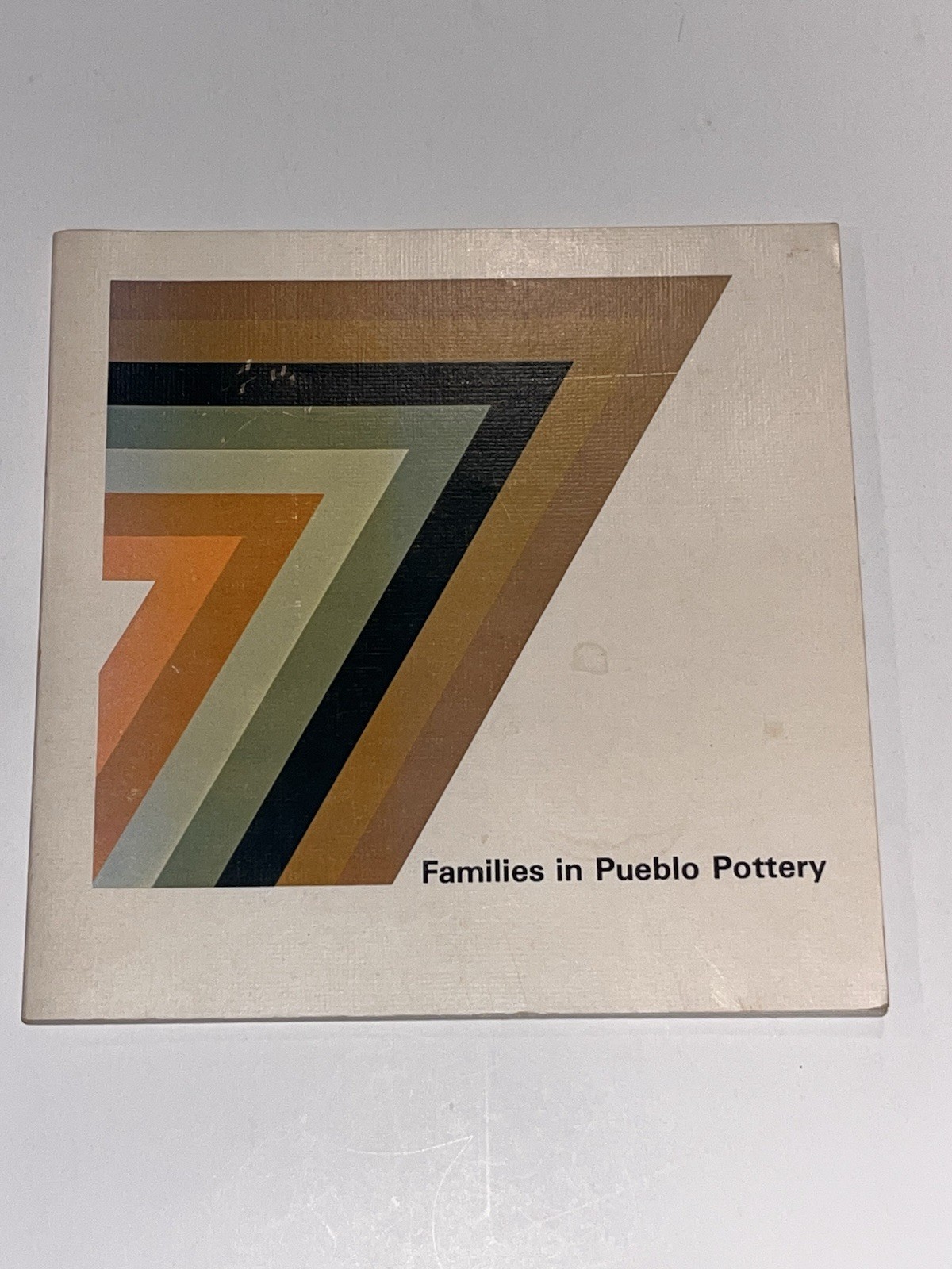 7 FAMILIES IN PUEBLO POTTERY Chino ACOMA Zuni SAN ILDEFONSO Native American ART