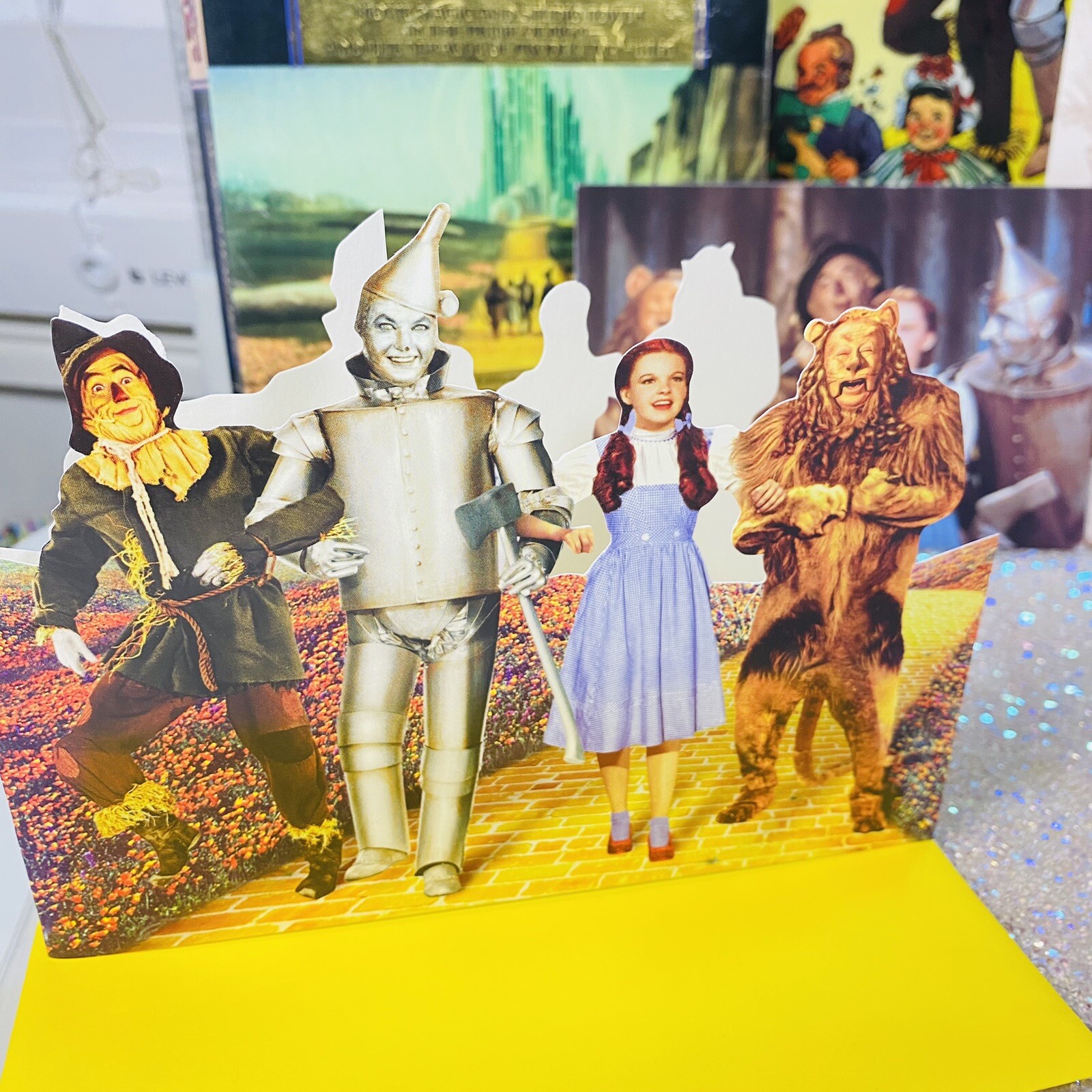 Lot Of Making of the Wizard of Oz Paper Book 2 Post Cards 2 Greeting Cards 1 Bag