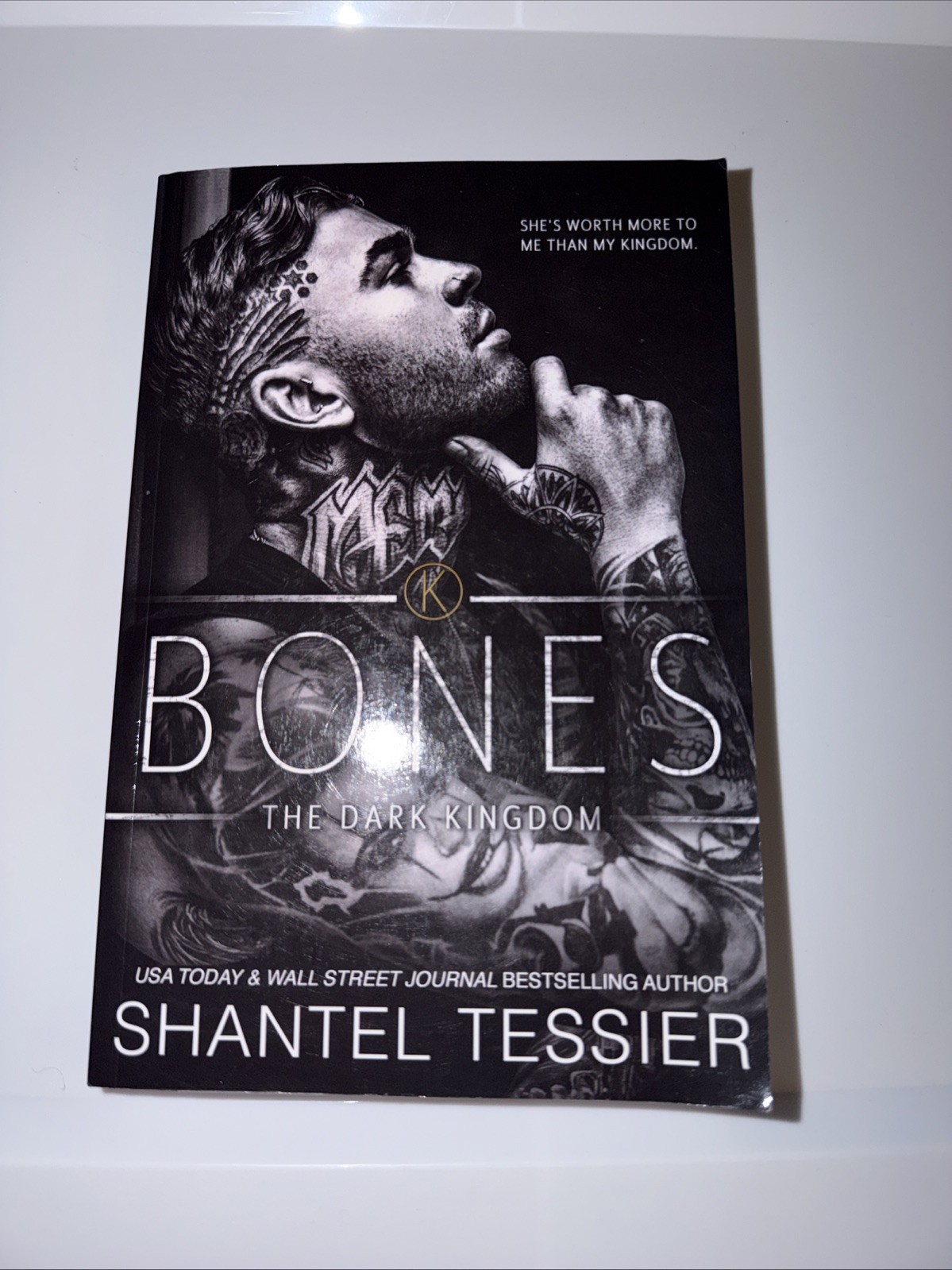 Bones (The Dark Kingdom) — paperback Tessier, Shantel