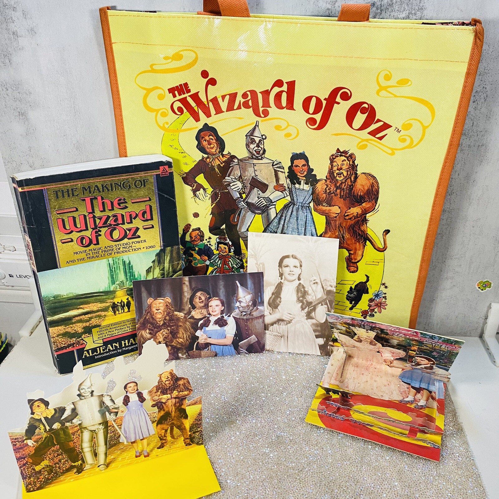 Lot Of Making of the Wizard of Oz Paper Book 2 Post Cards 2 Greeting Cards 1 Bag