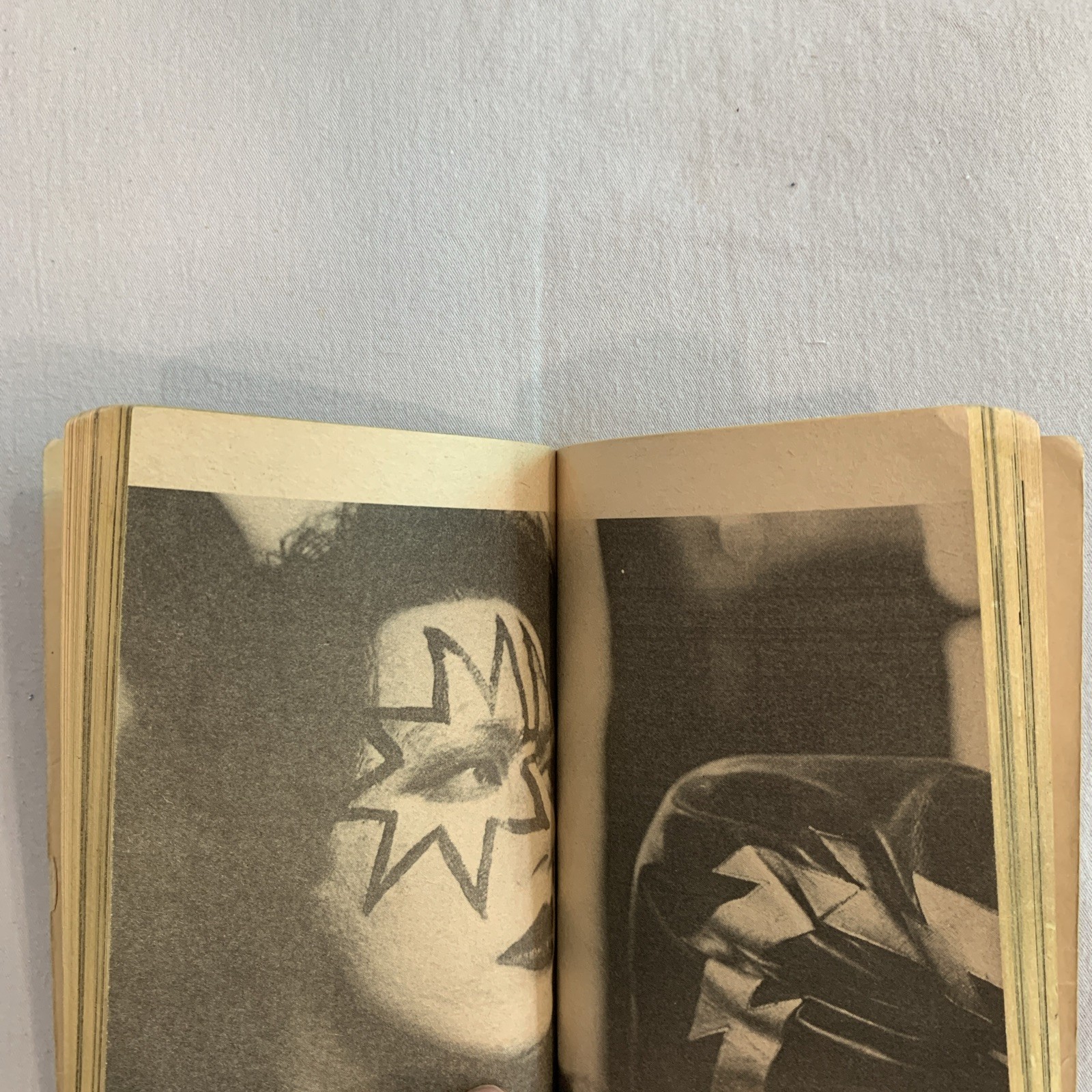 Headliners: KISS The Greatest Rock Show On Earth Book, John Swenson 1978
