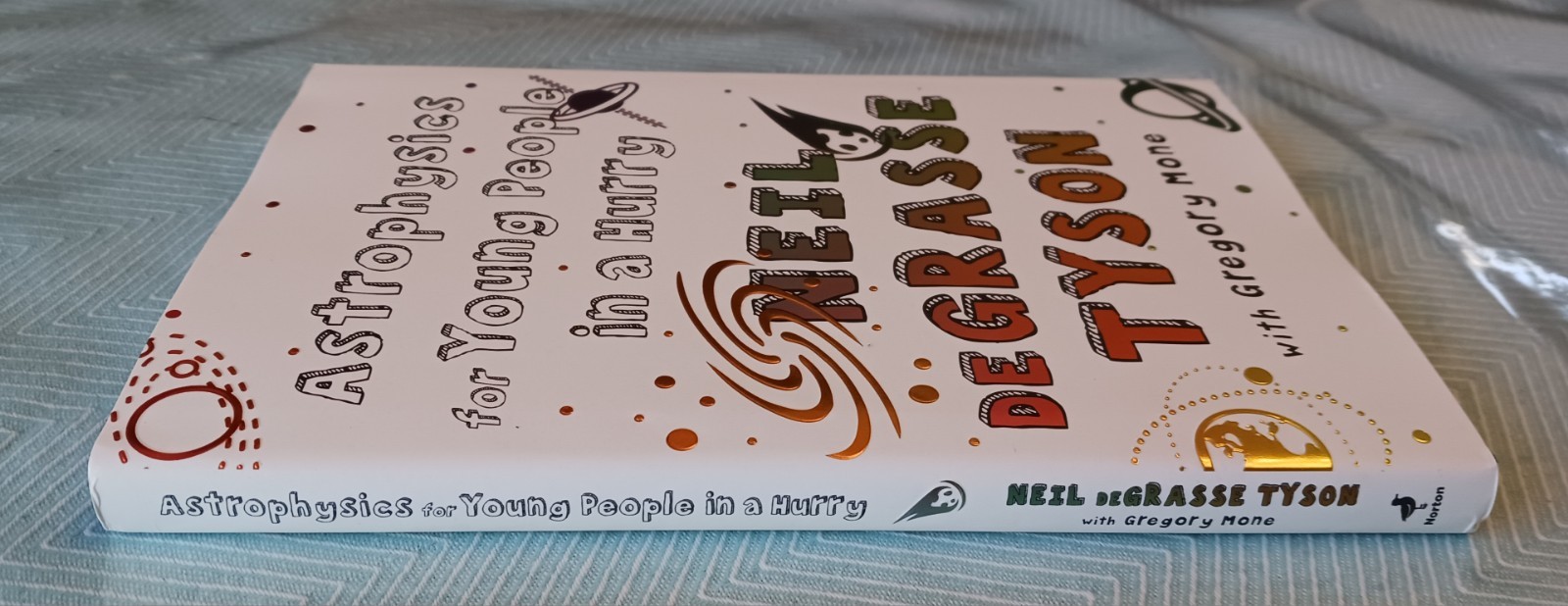 SIGNED Neil deGrasse Tyson Autographed Book — Astrophysics for Young People HC