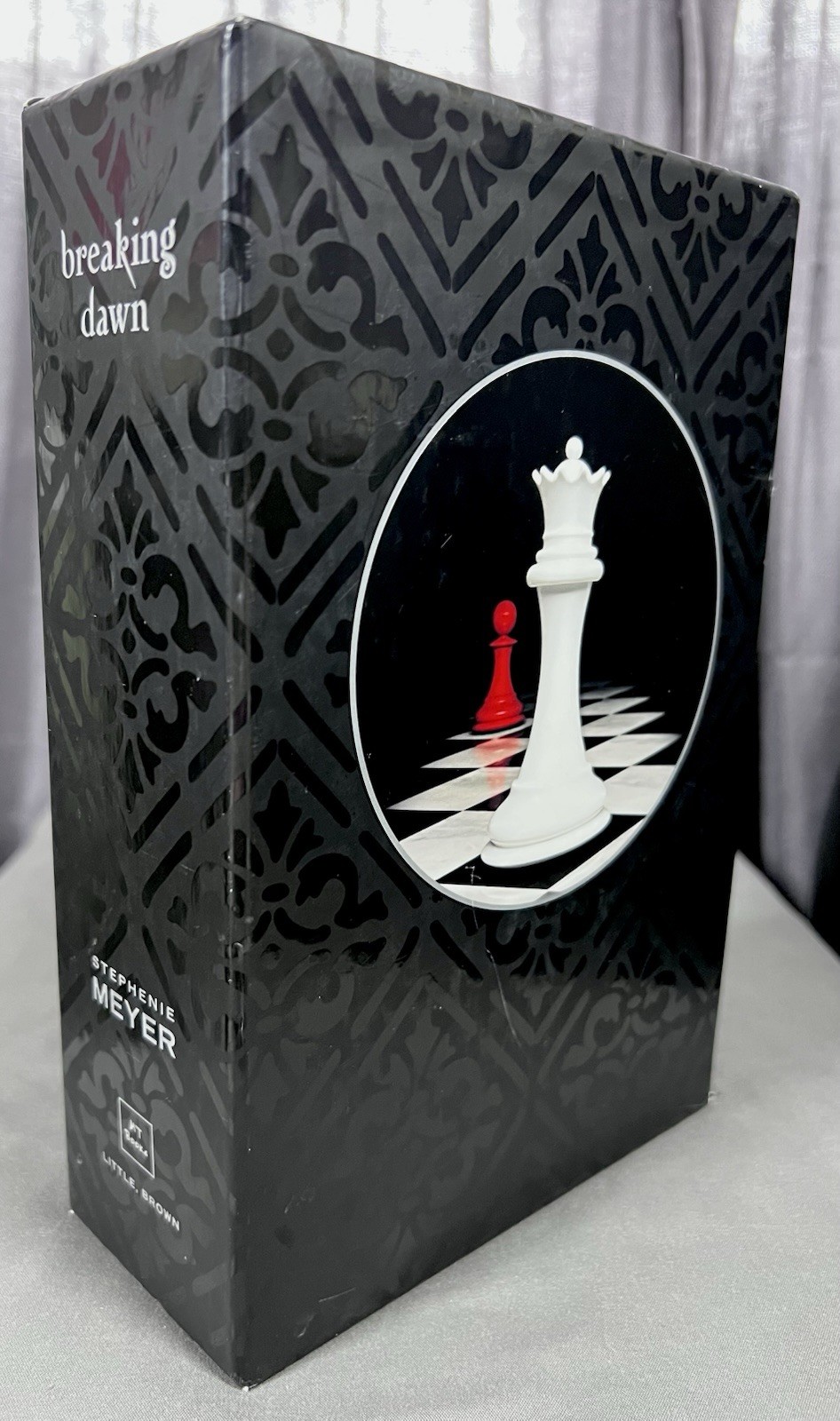 ‘Signed’ Breaking Dawn by Stephanie Meyer — 1st Printing Collector’s Edition M2