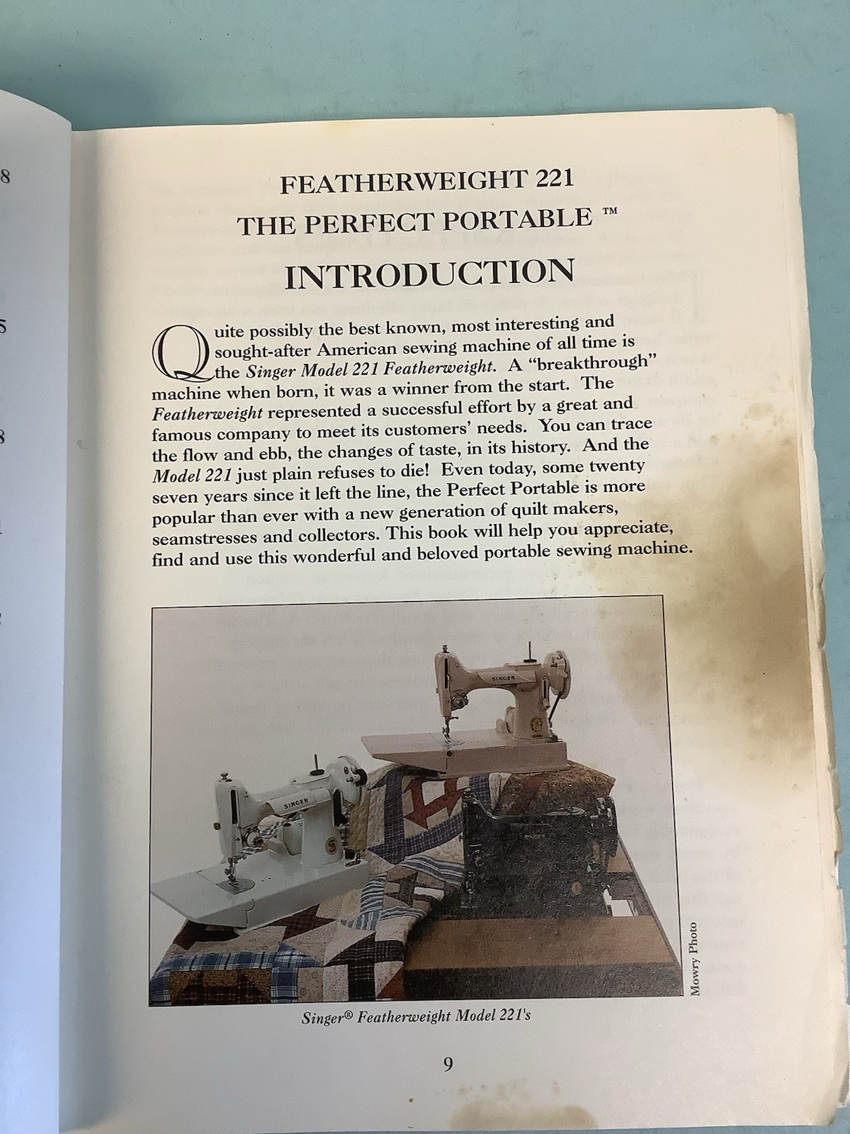 Featherweight 221 The Perfect Portable by Nancy Johnson-Srebro 184 Pages 6”x8”