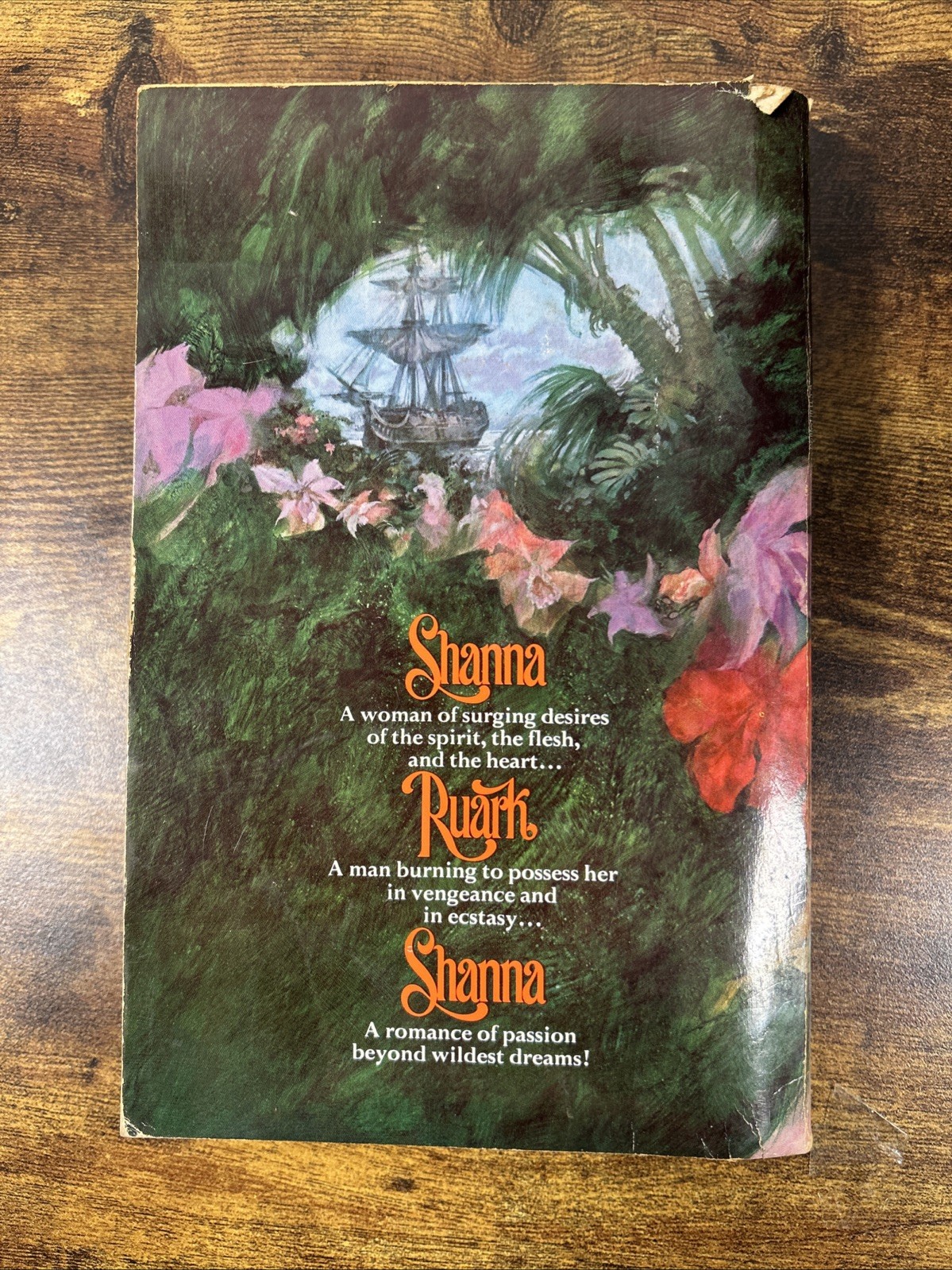 Shanna by Kathleen E. Woodiwiss 1977 Avon Books Vintage Mass Market Paperback