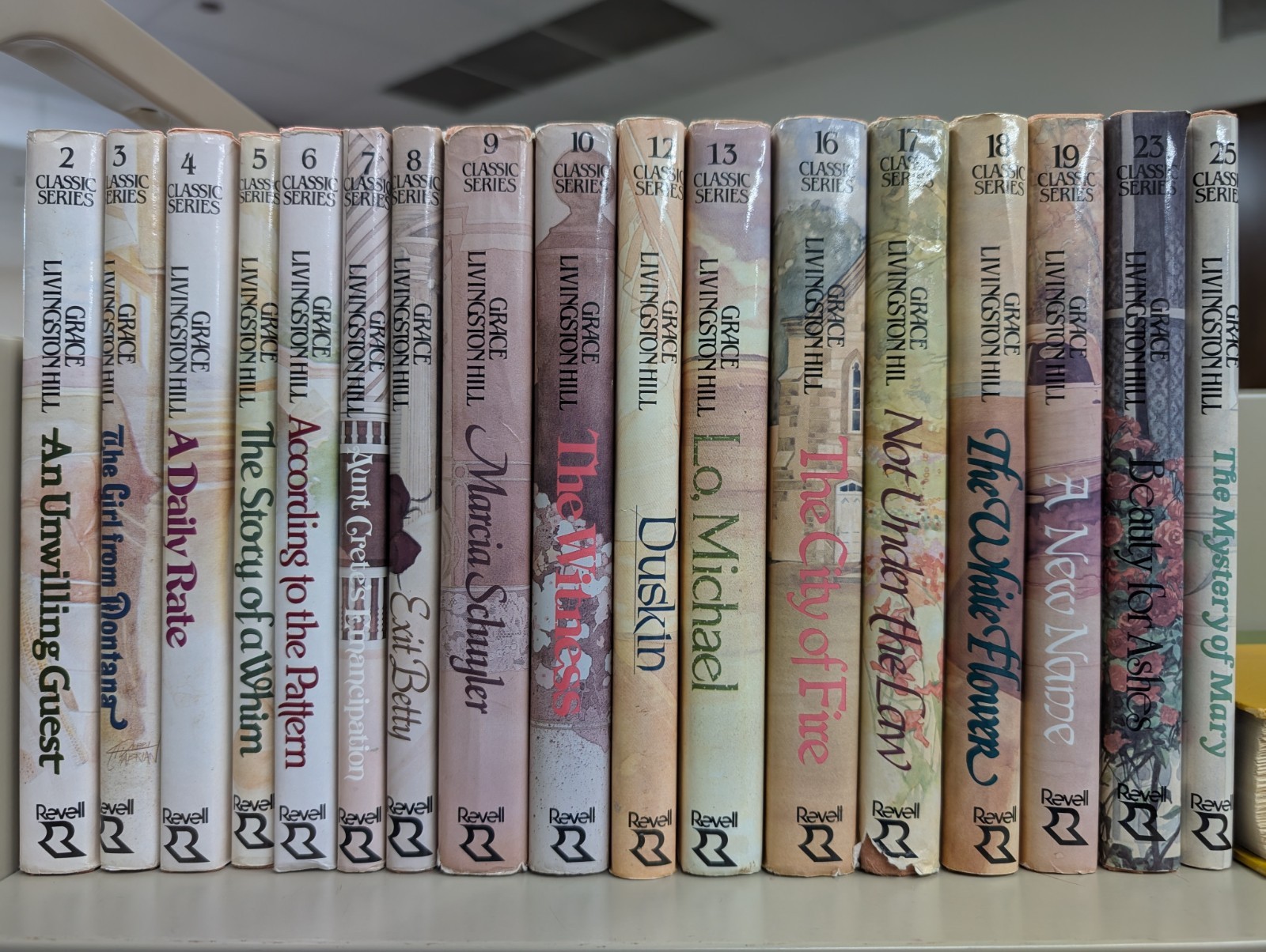 Grace Livingston Hill Revell Classic Series 17 of 25 vols early 1900s G+ 260610