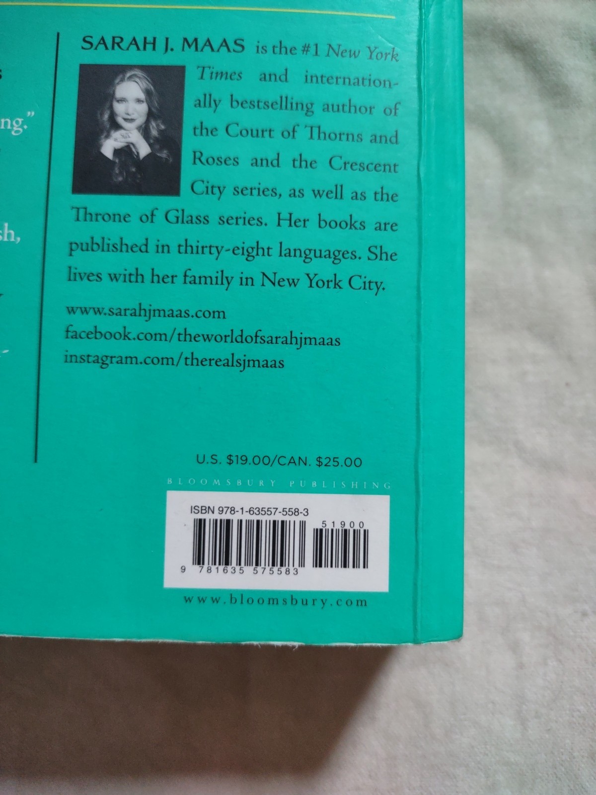 A Court Mist And Fury + Court Of Wings & Ruin Sarah Maas Novels Softcover Books