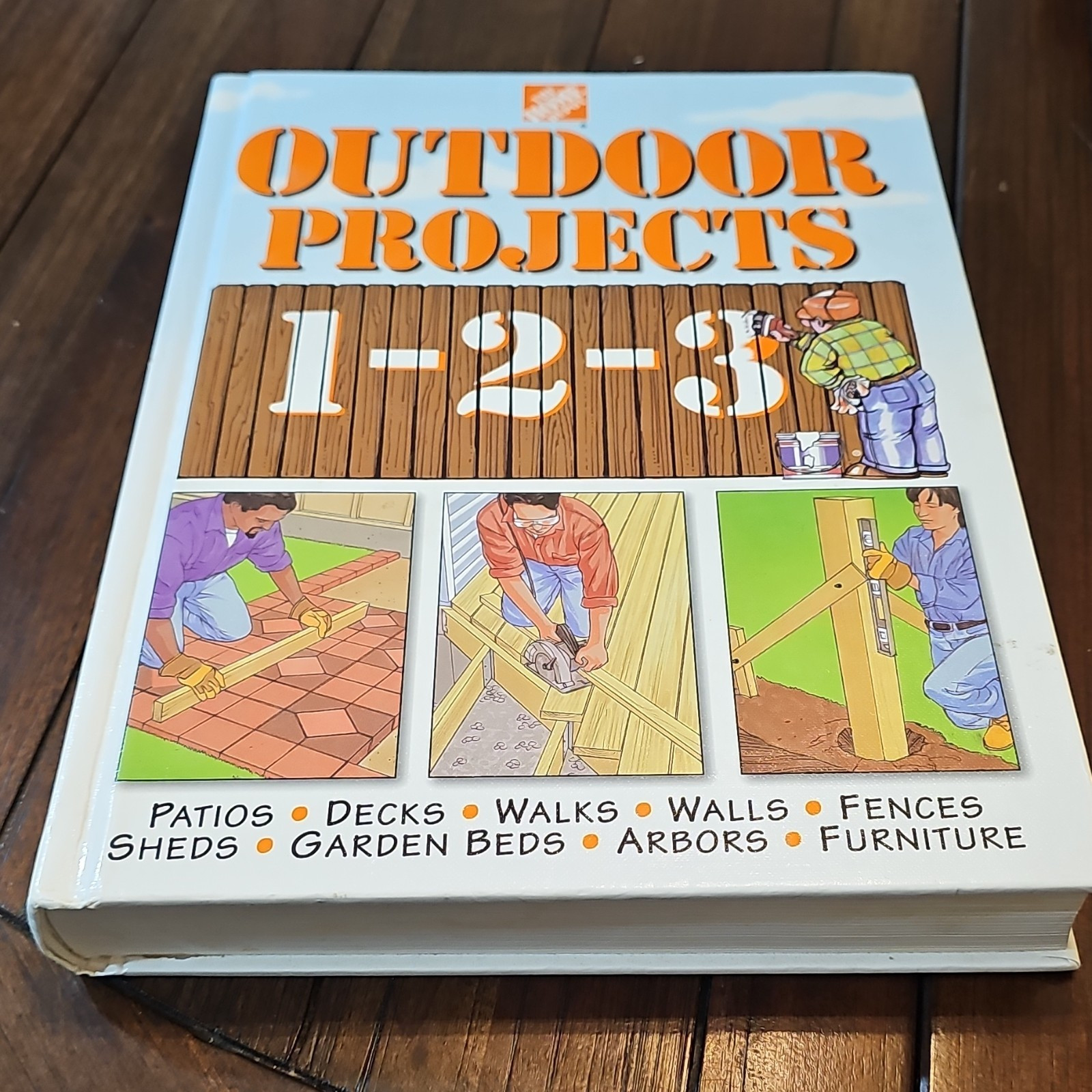 Meredith Outdoor Projects 1-2-3 HC by Home Depot Books Staff Illustrated