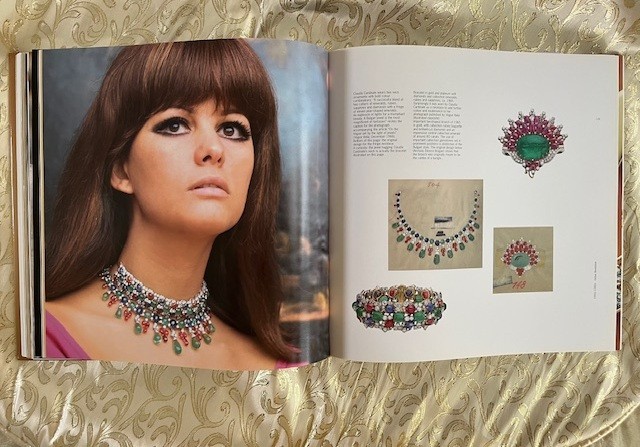 Bulgari 125 Years of Italian Magnificence. 2010 Paris jewelry exhibition catalog