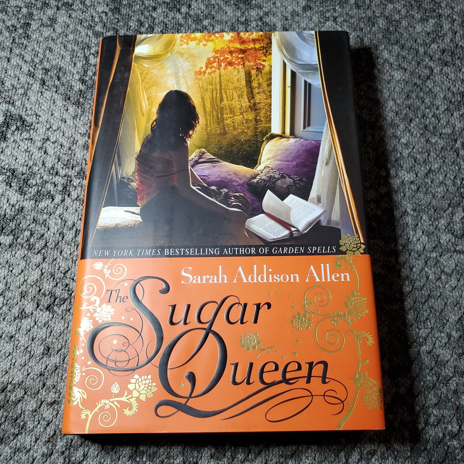 The Sugar Queen & Peach Keeper Sarah Addison Allen 2 Book Lot