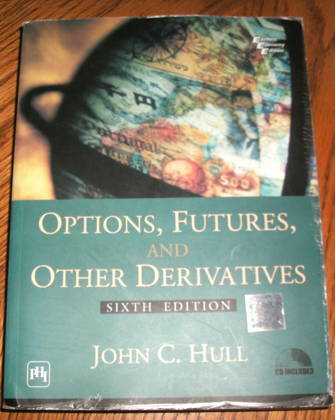 Options, Futures, and Other Derivatives by John C. Hull 6th edition PB — VG