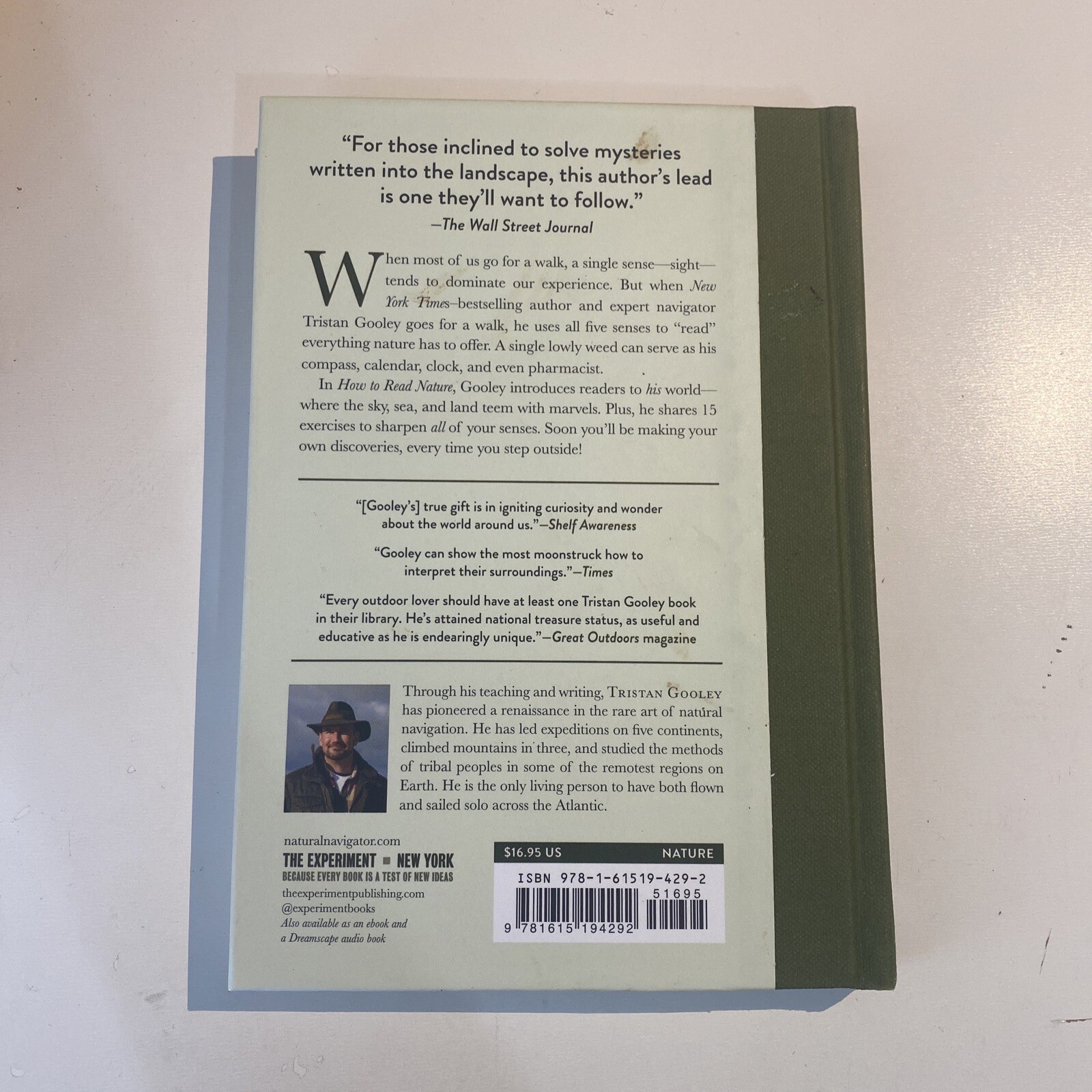 Tristan Toilet — How to Read Nature, Awaken Your Senses, 2017 HC Water
