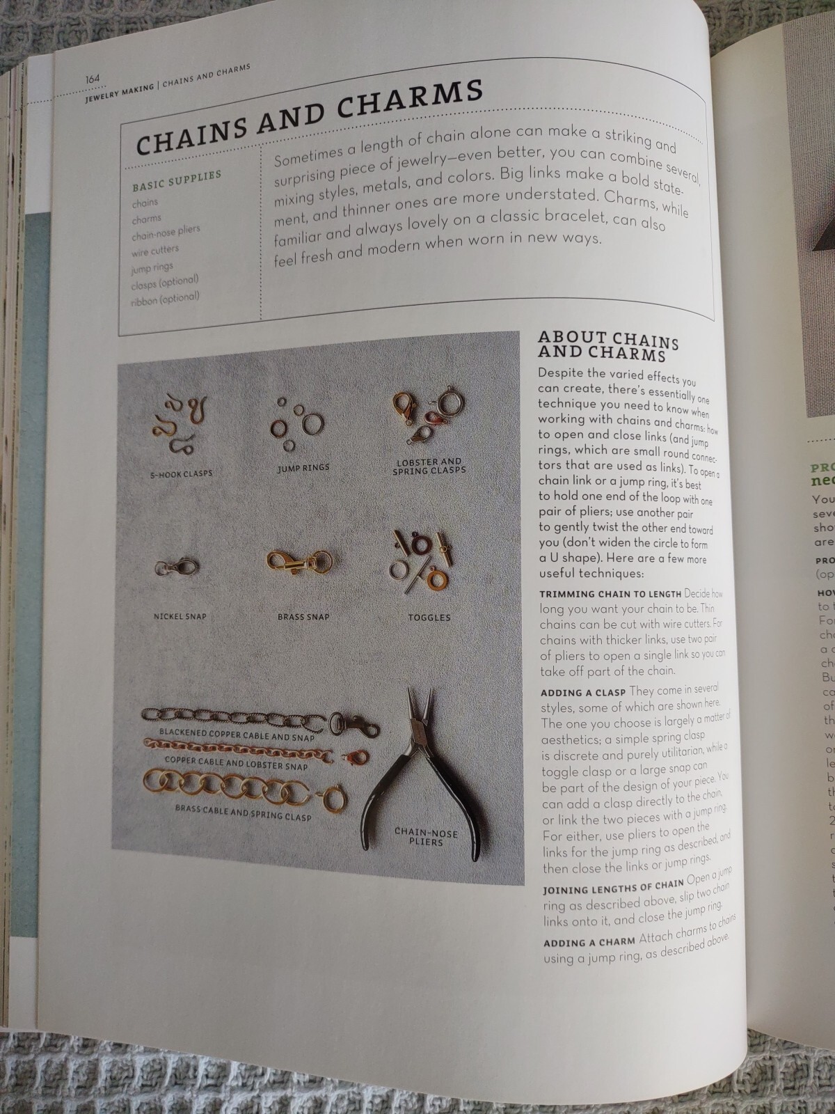 2009 First Edition Hardcover Book: Martha Stewart’s Encyclopedia Of Crafts