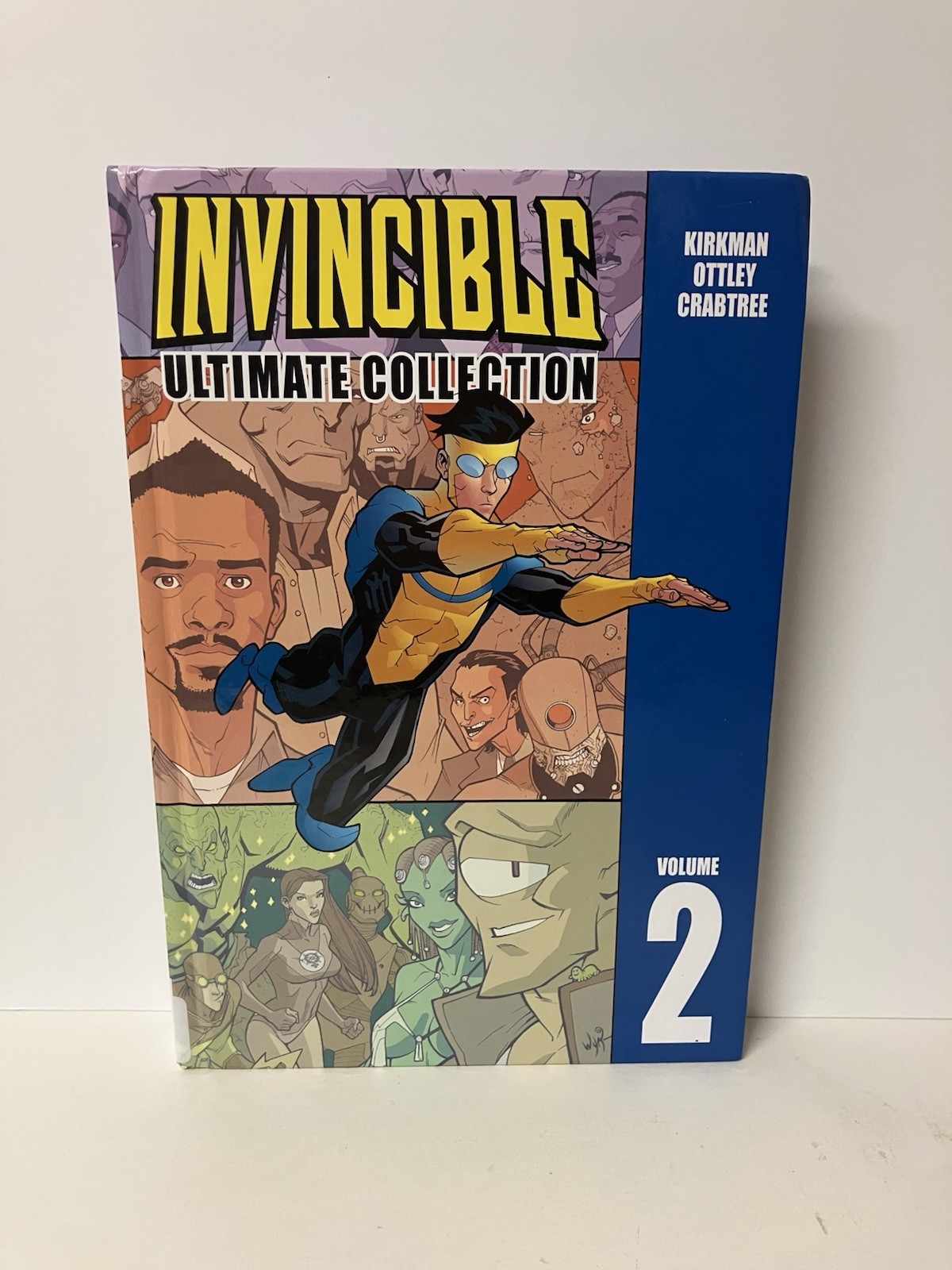 Invincible Ultimate Collection Volume 2 Image Comics Malibu Comics 2006 HC