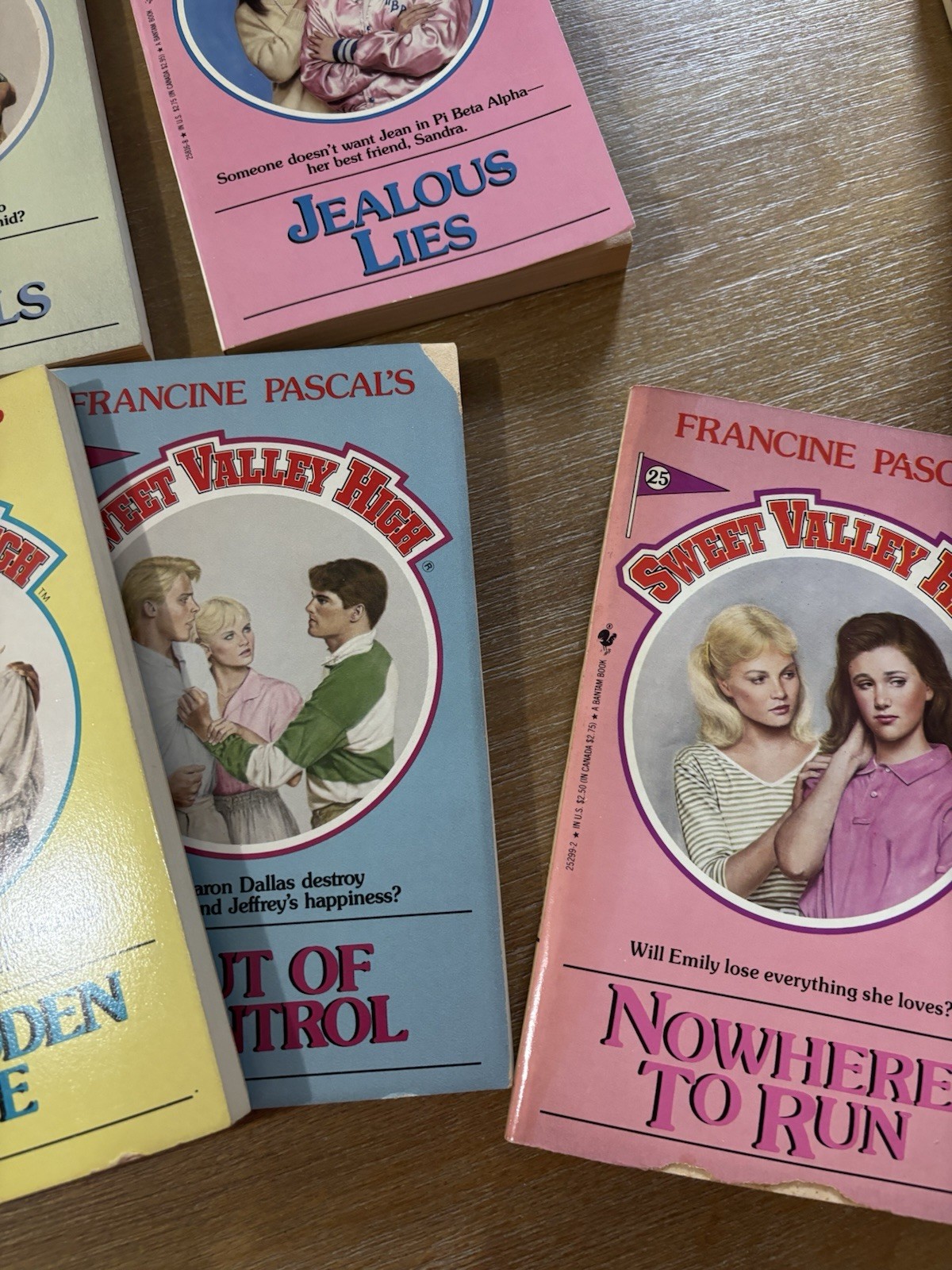 Sweet Valley High Lot Of 46 Vintage Paperback Books By Francine Pascal