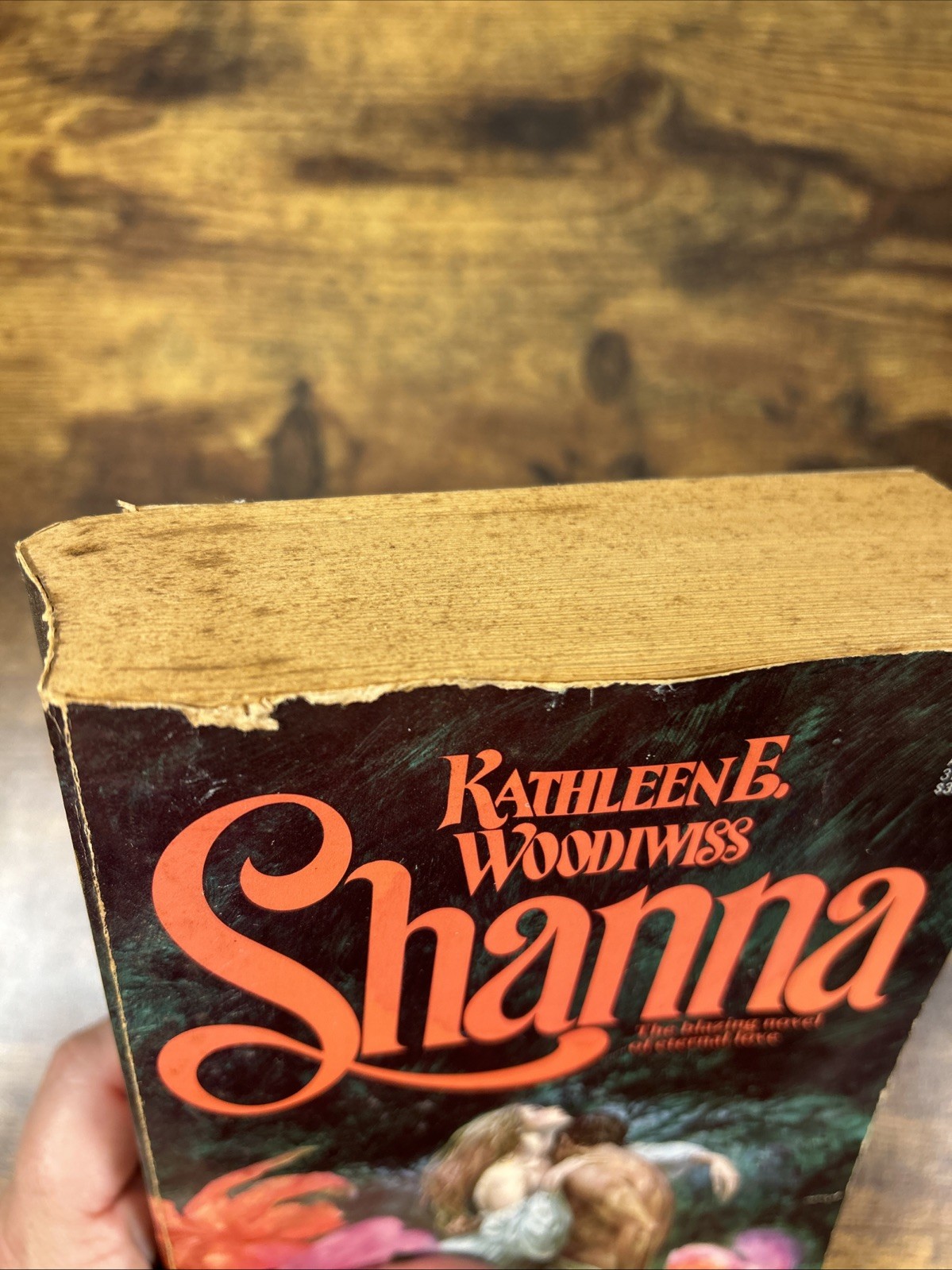 Shanna by Kathleen E. Woodiwiss 1977 Avon Books Vintage Mass Market Paperback