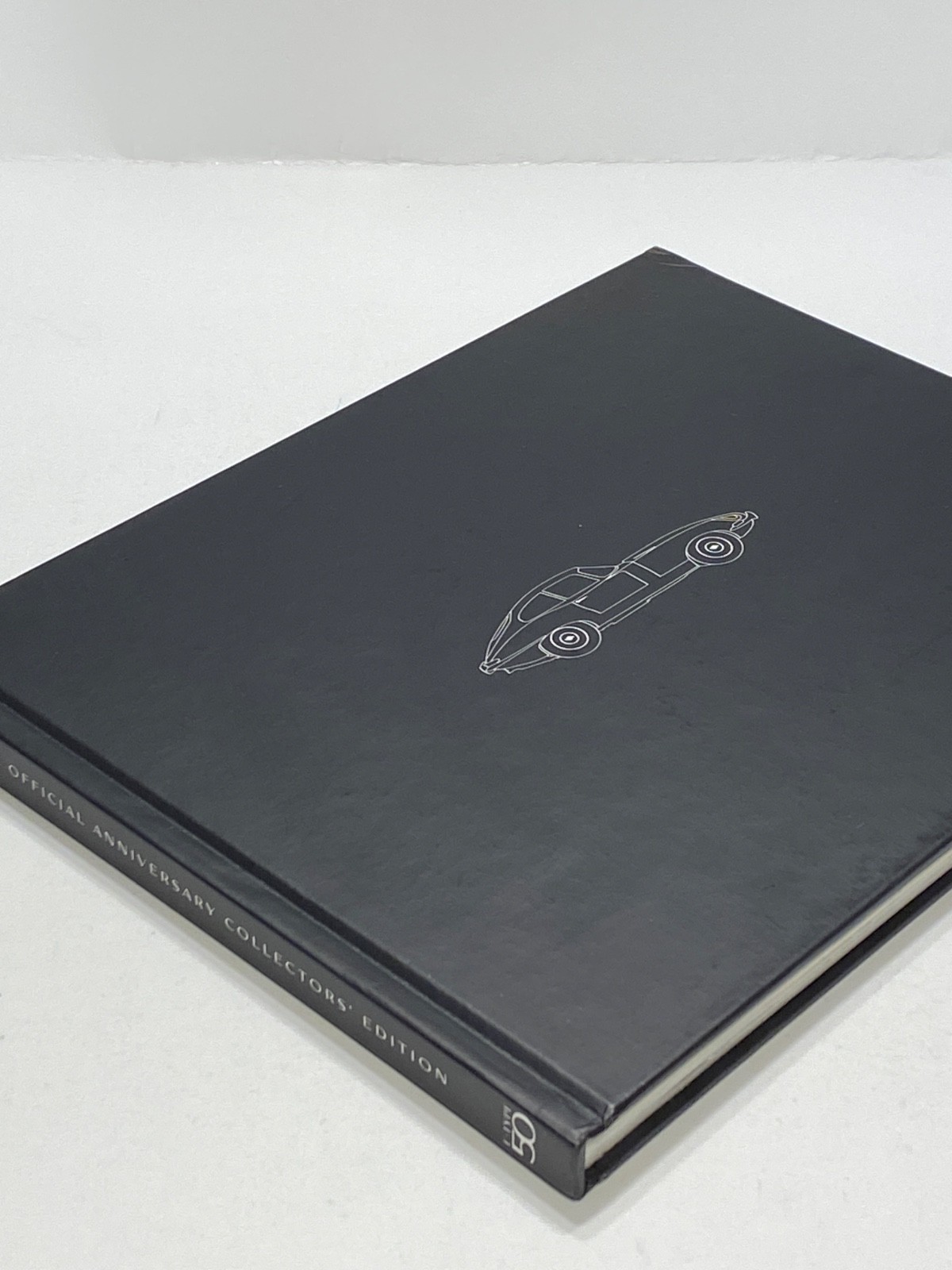 Jaguar E-Type: Fifty Years Of a Design Icon, Anniversary Collector Edition *Read