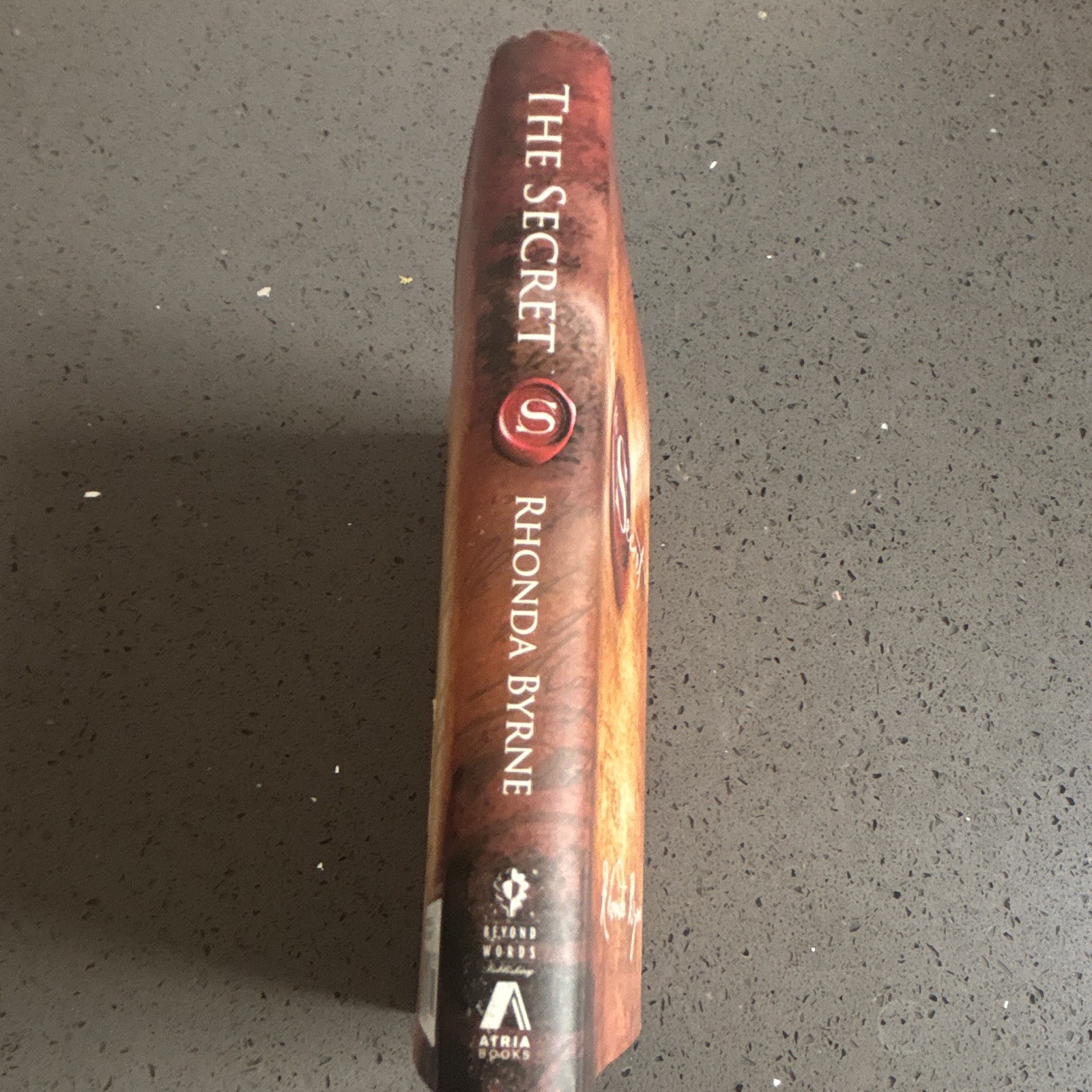 Rhonda Byrne The Secret 2006 Hardcover w/ Dust Jacket Atria Books