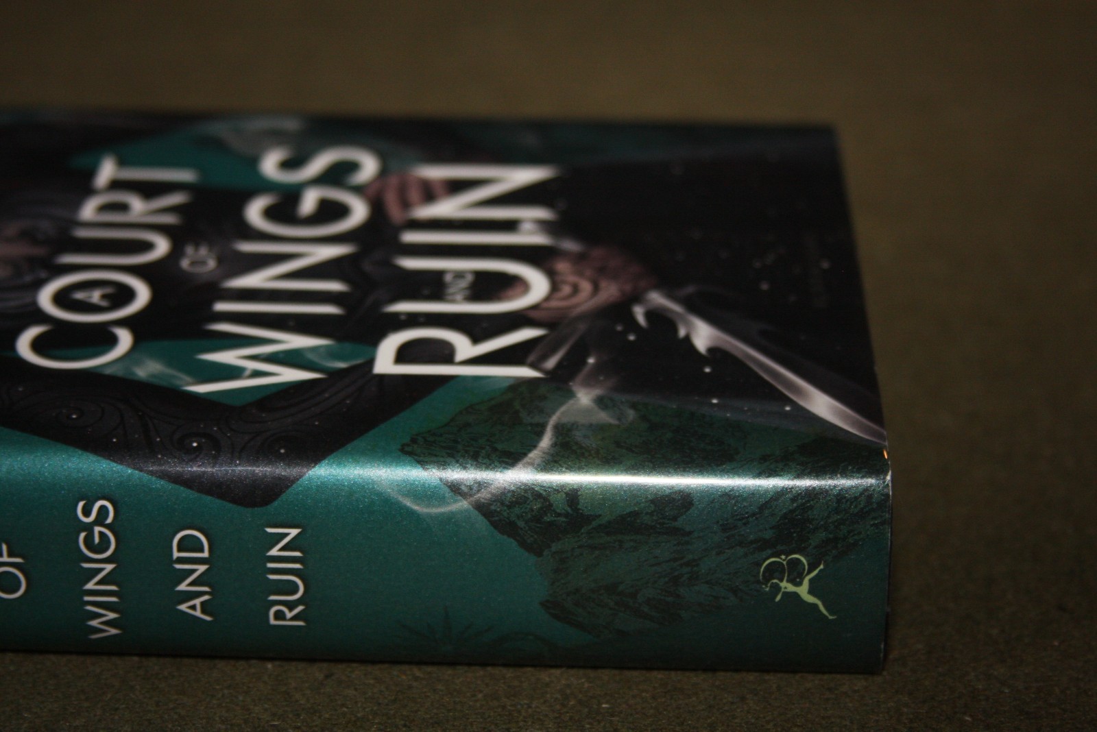 A Court of Wings and Ruin by Sarah J. Maas 2017 HC 1st/1st w/ Original Cover