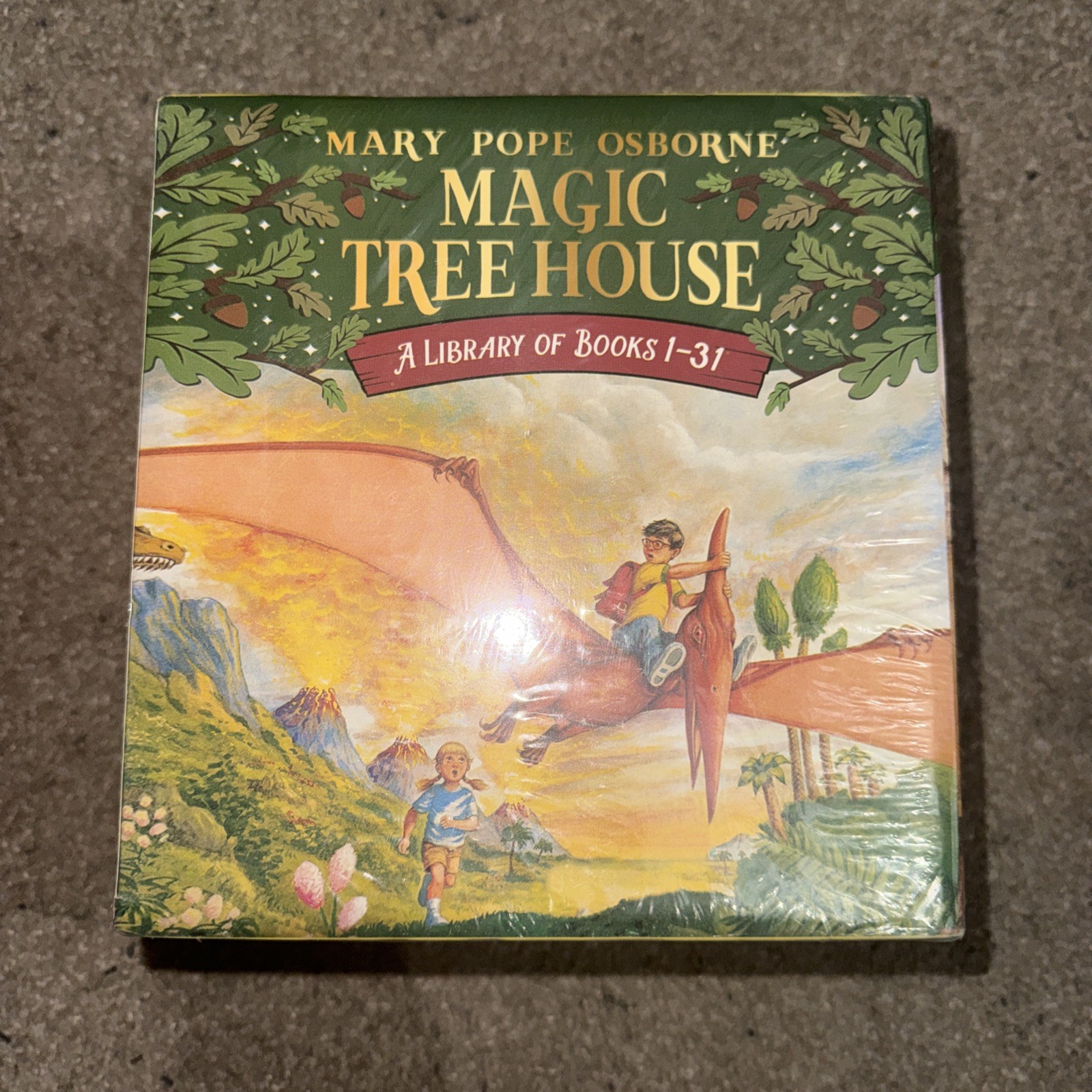 A Library of Magic Tree House Books 1-28 BoxedSet Mary Pope Osborne In Plastic