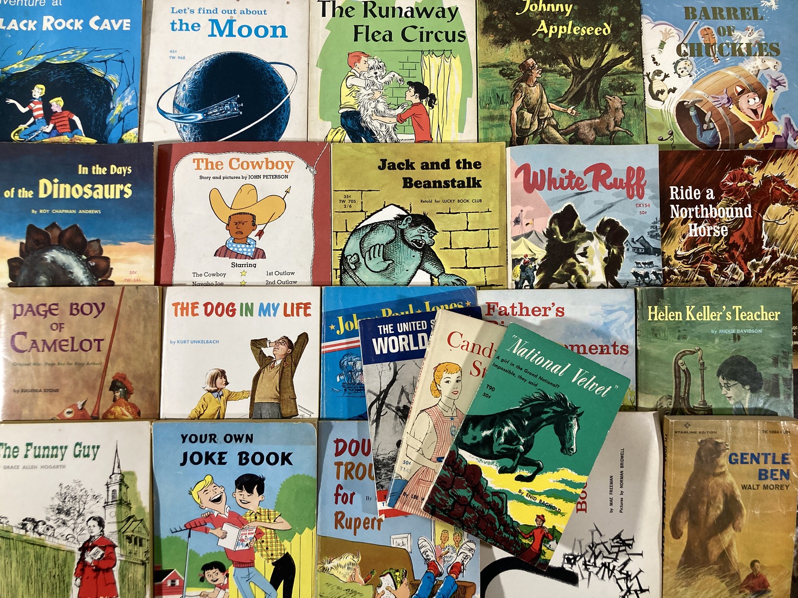 Lot of 23 Vintage Scholastic Paperback Kids Books 1960s SBS TX TW Jokes History